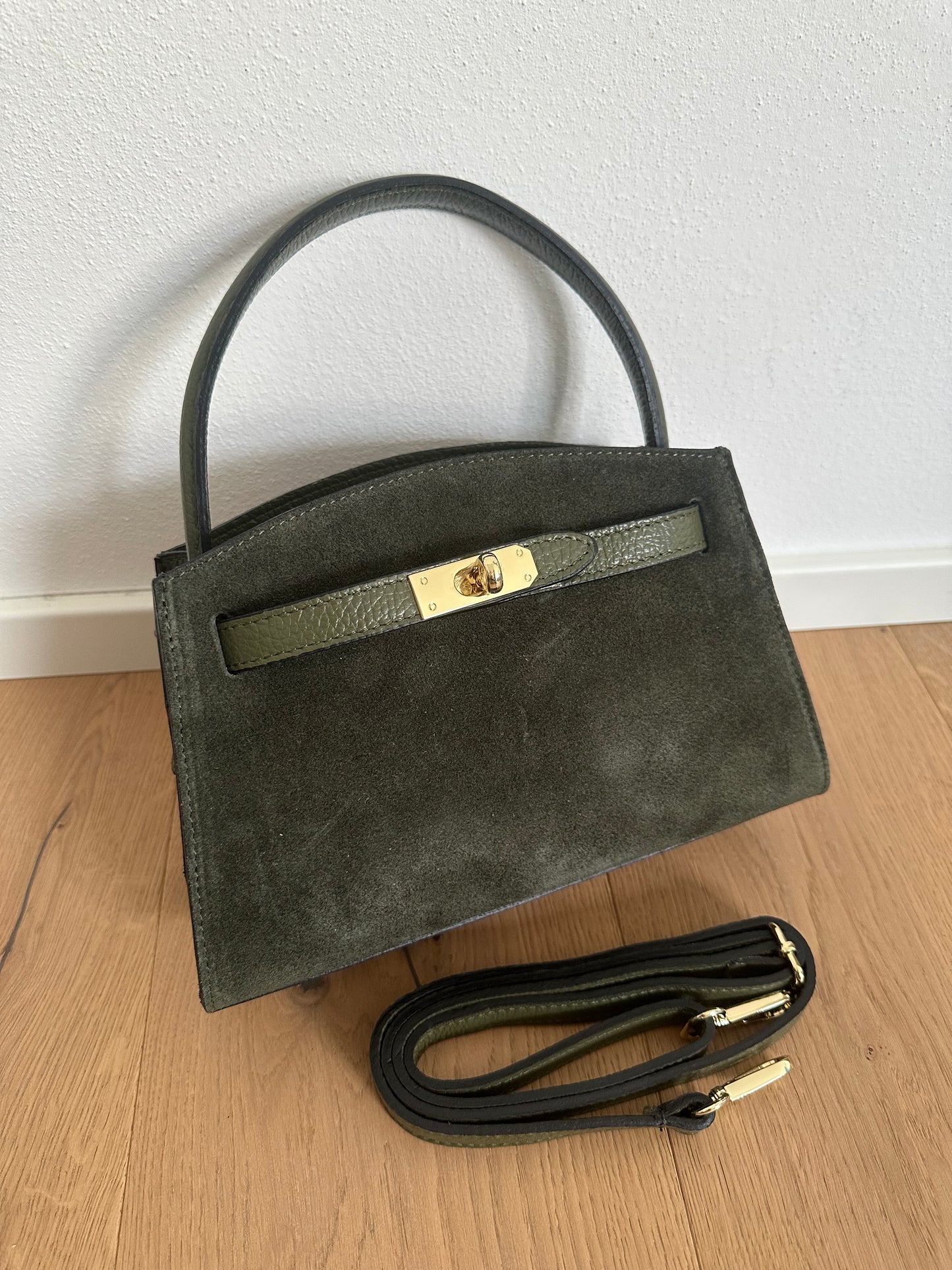 AMELIA small- suede