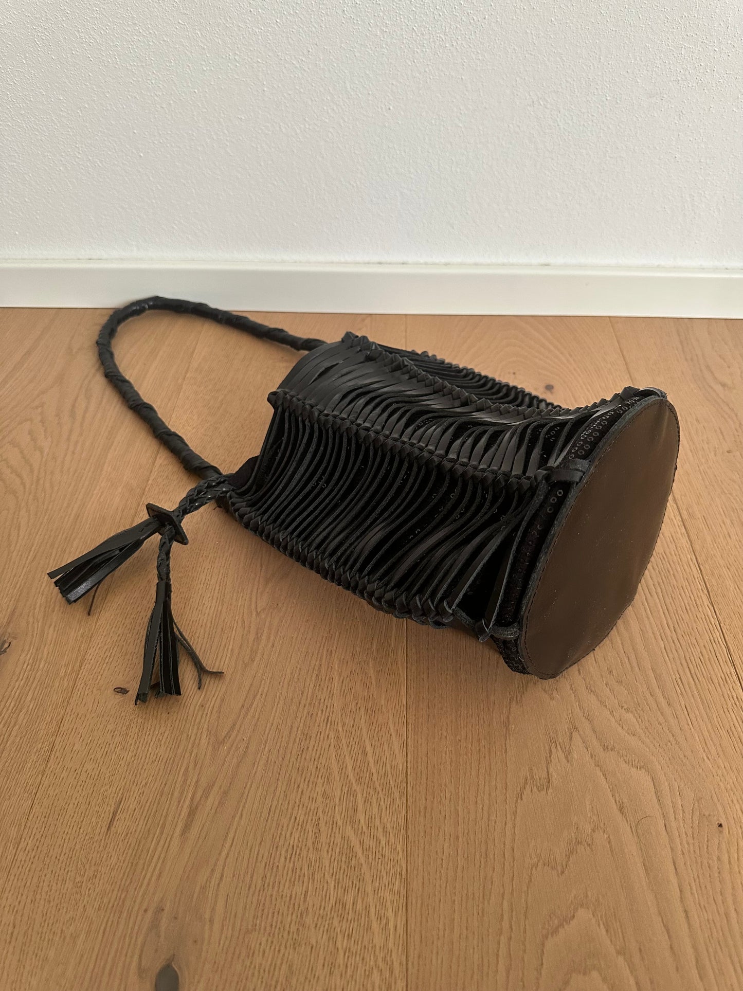 BRIANA PREMIUM- pelle intrecciata