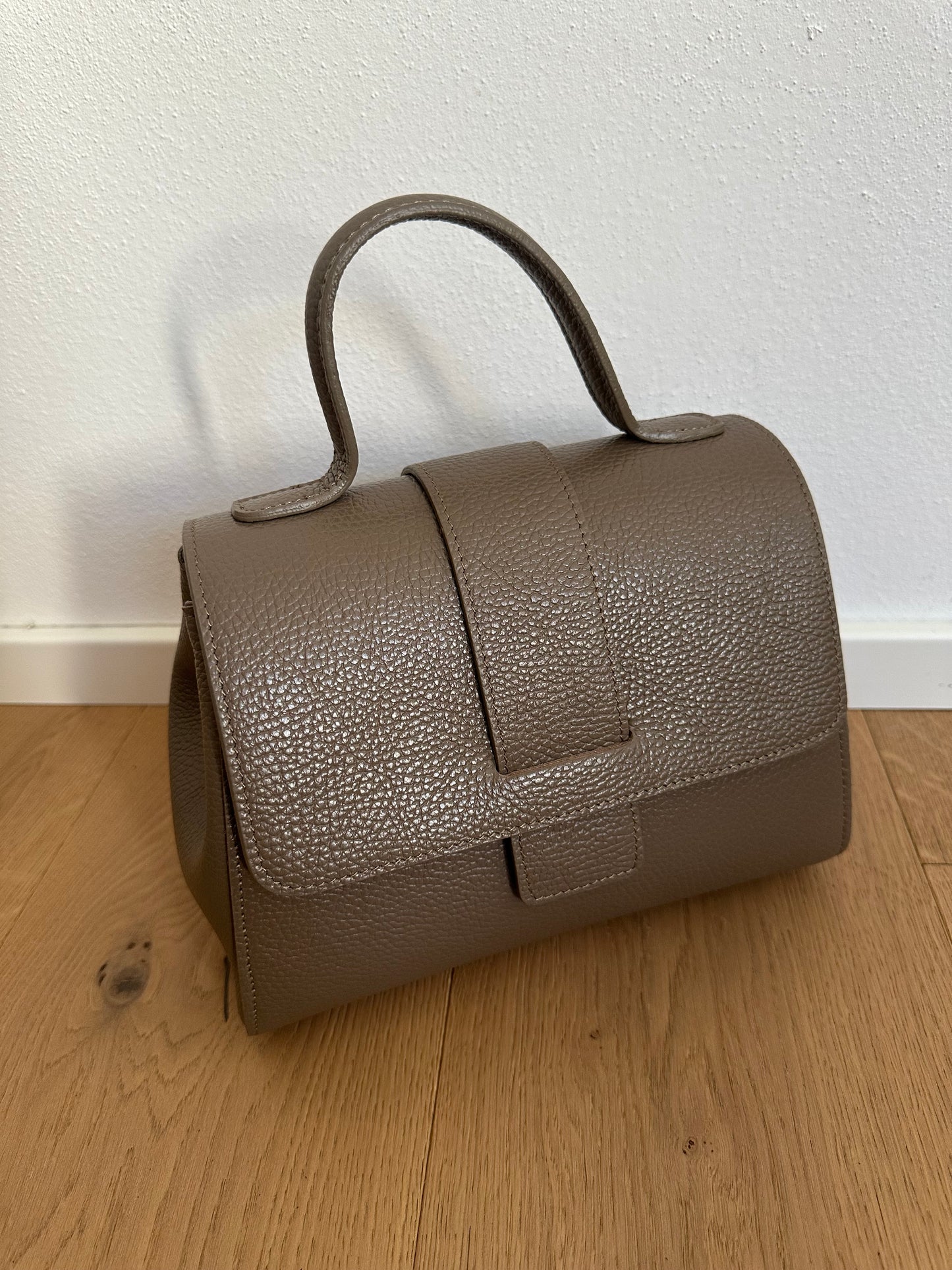 AGATA - real leather