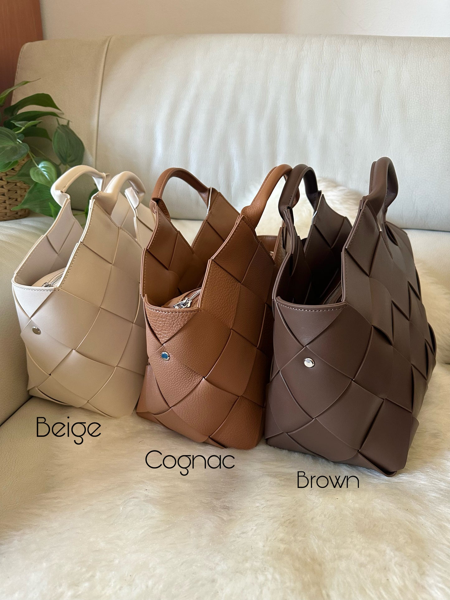 WOVEN HANDBAG- with shoulder strap