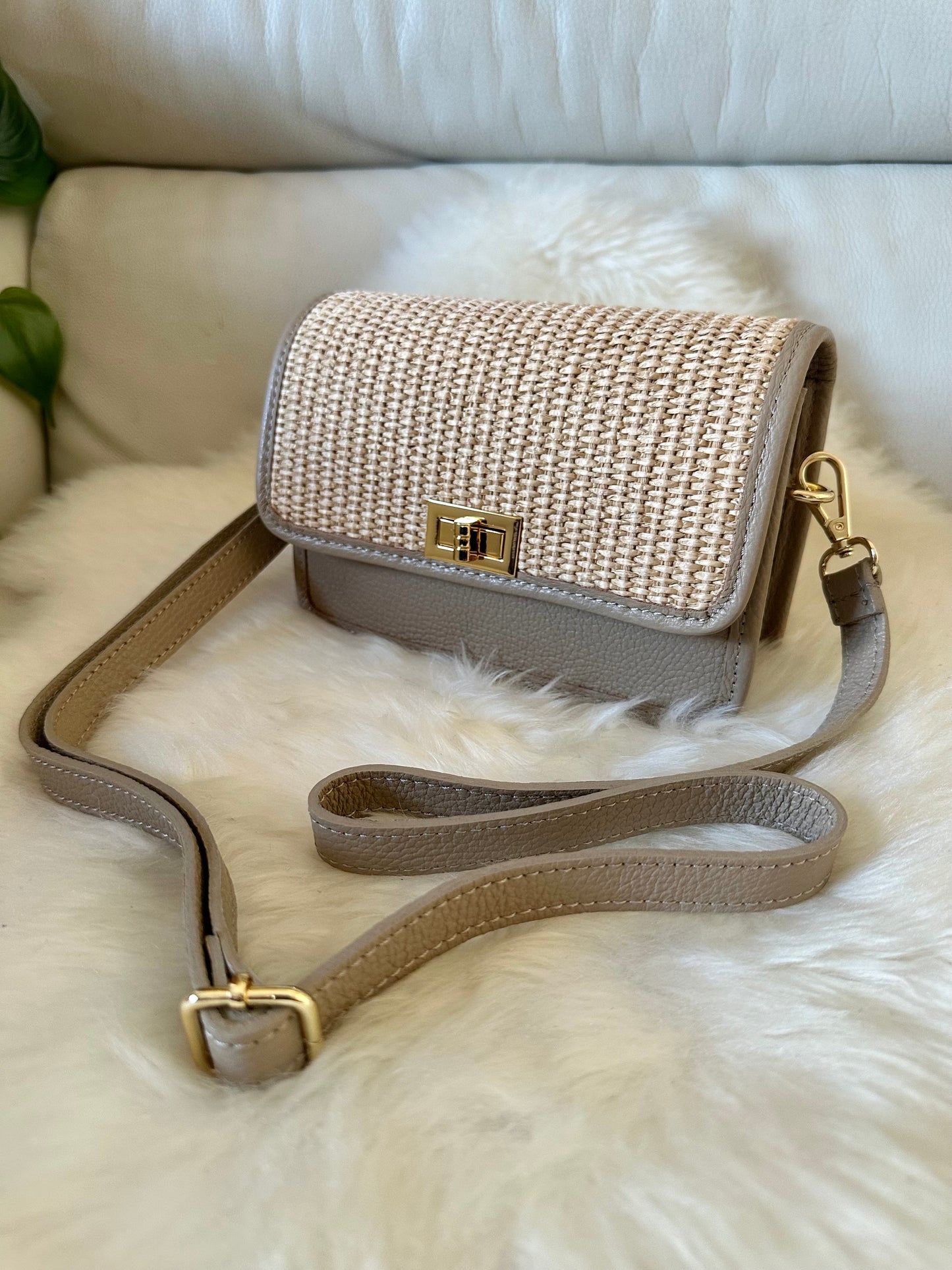 🌻MILA raffia- crossbody