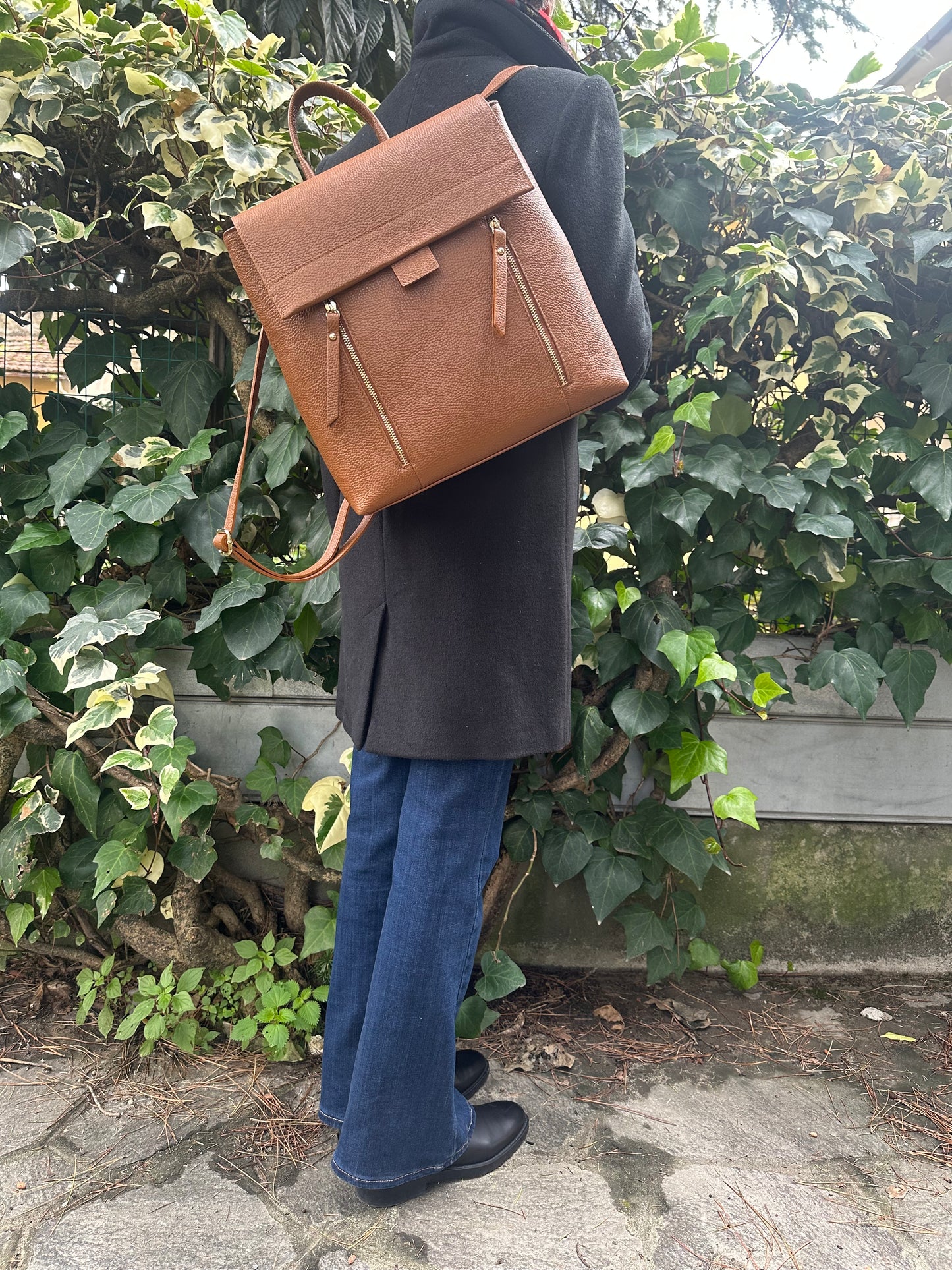 NOA- Unisex Genuine Leather Backpack