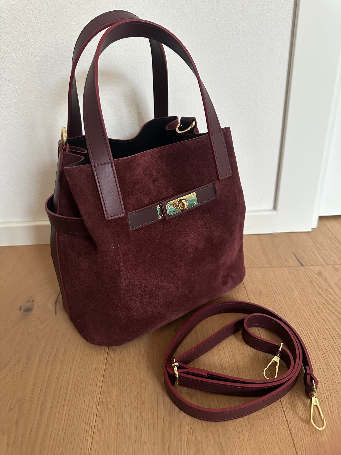TATIANA - suede bucket