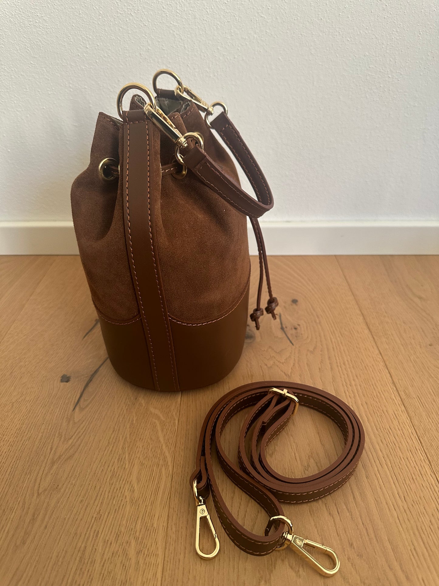 SECCHIELLO CLASSIC -SUEDE