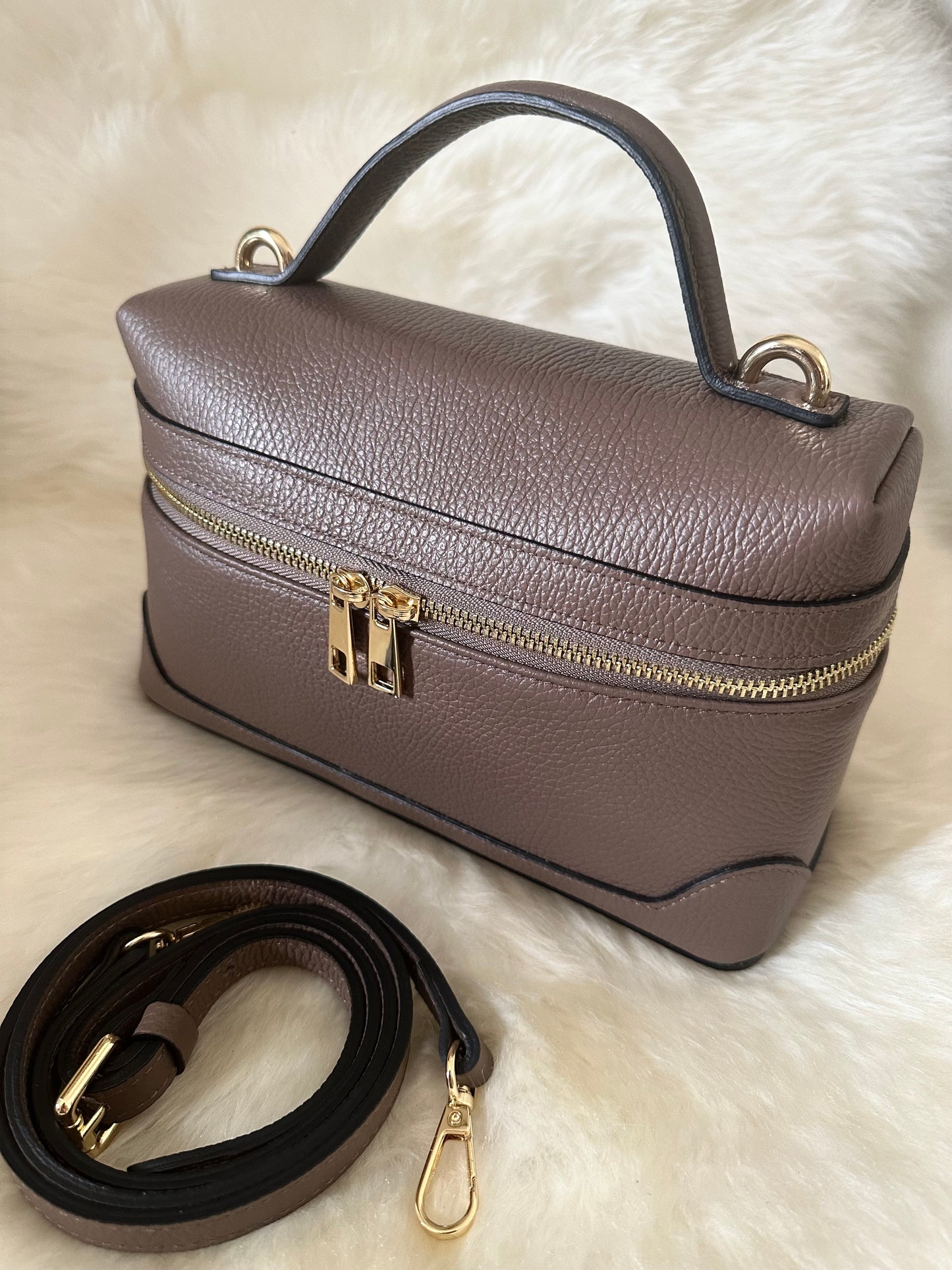 VANITY BAG - real leather