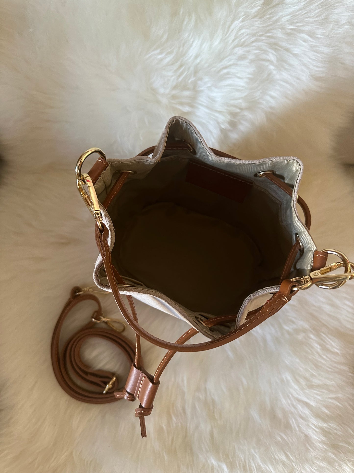BUCKET - Wildleder