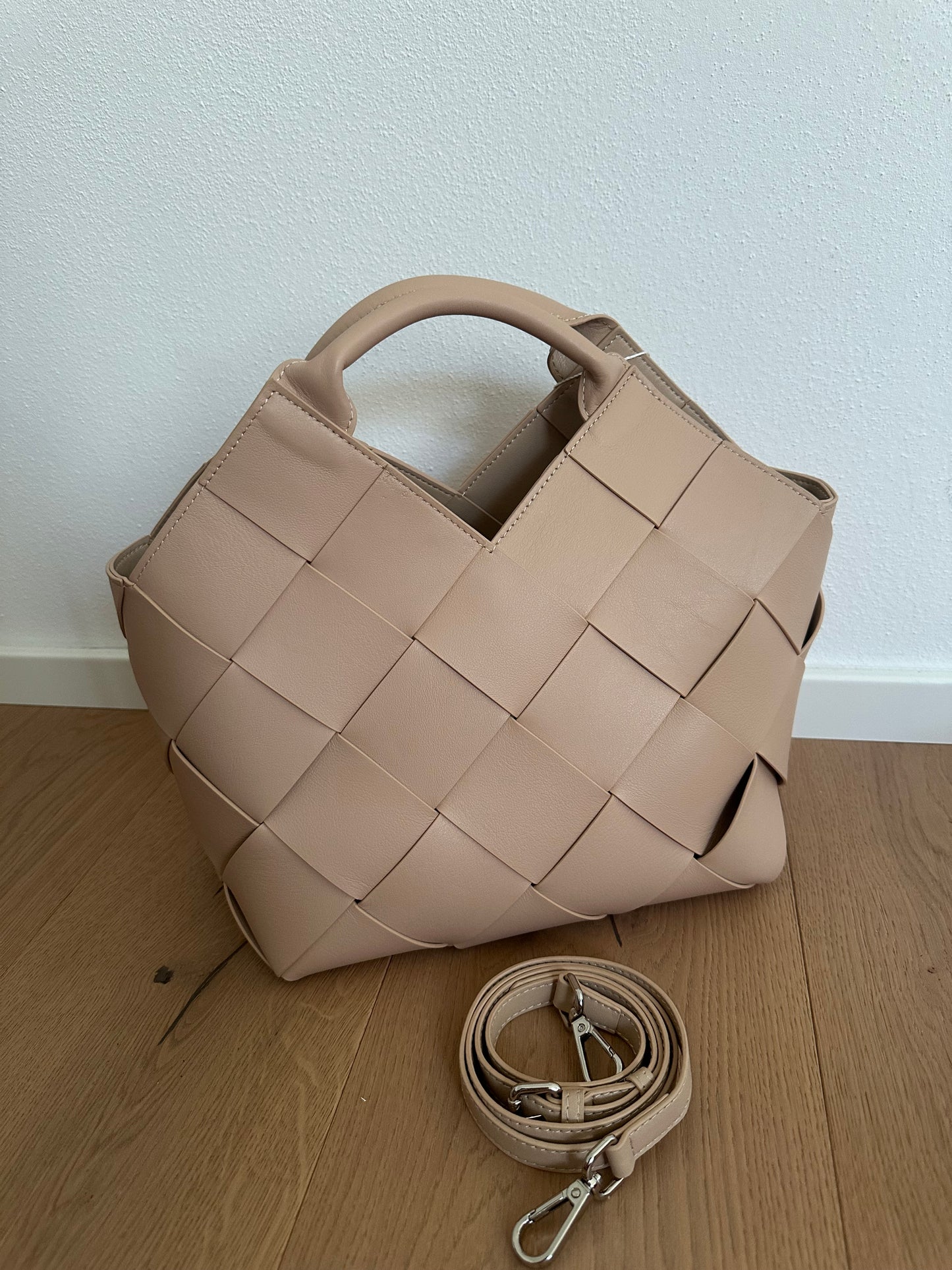 WOVEN HANDBAG- con tracolla