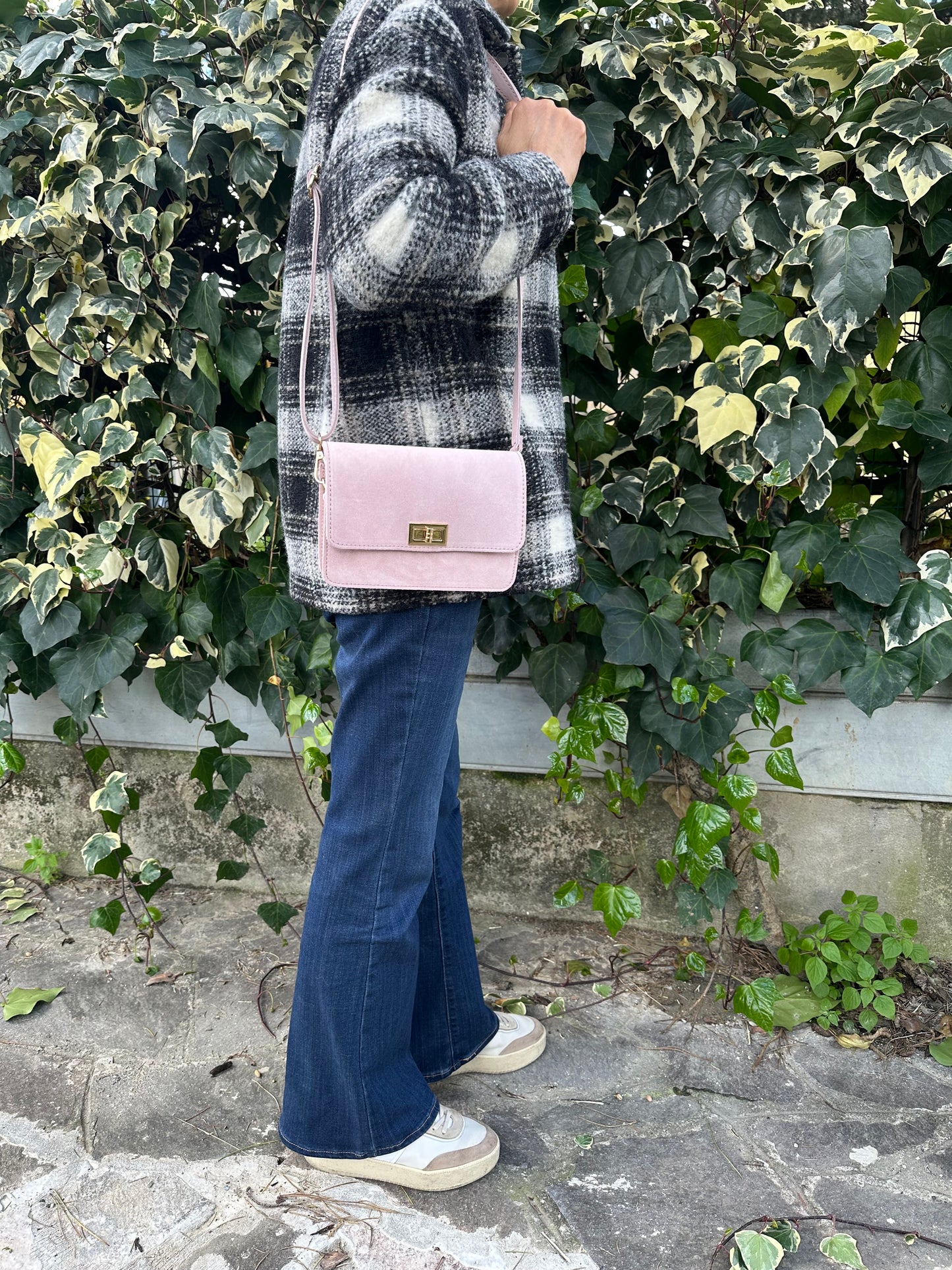 MILA suede- crossbody