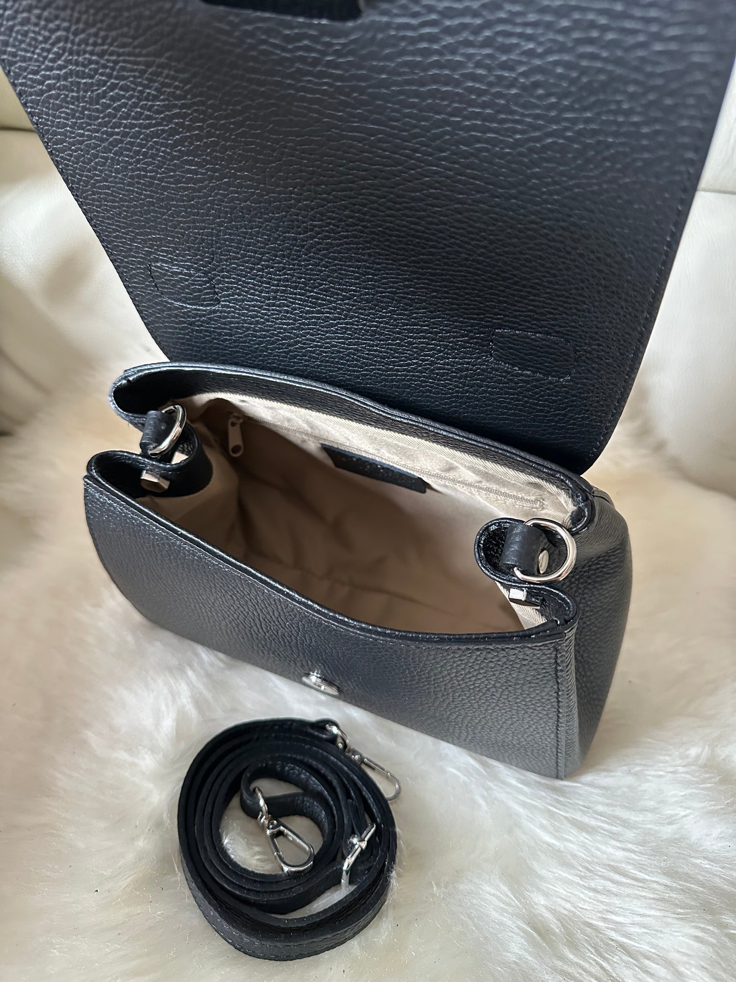 AGATA - real leather