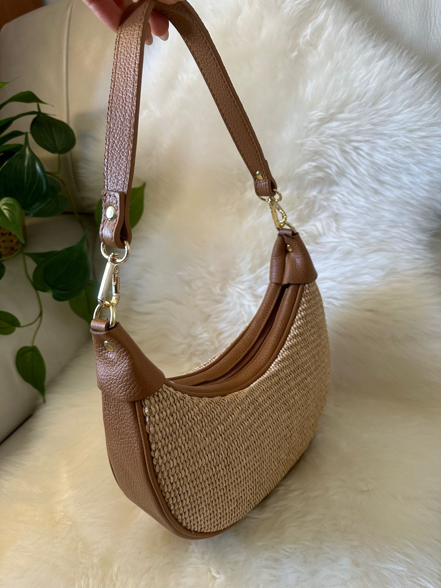MOON- raffia