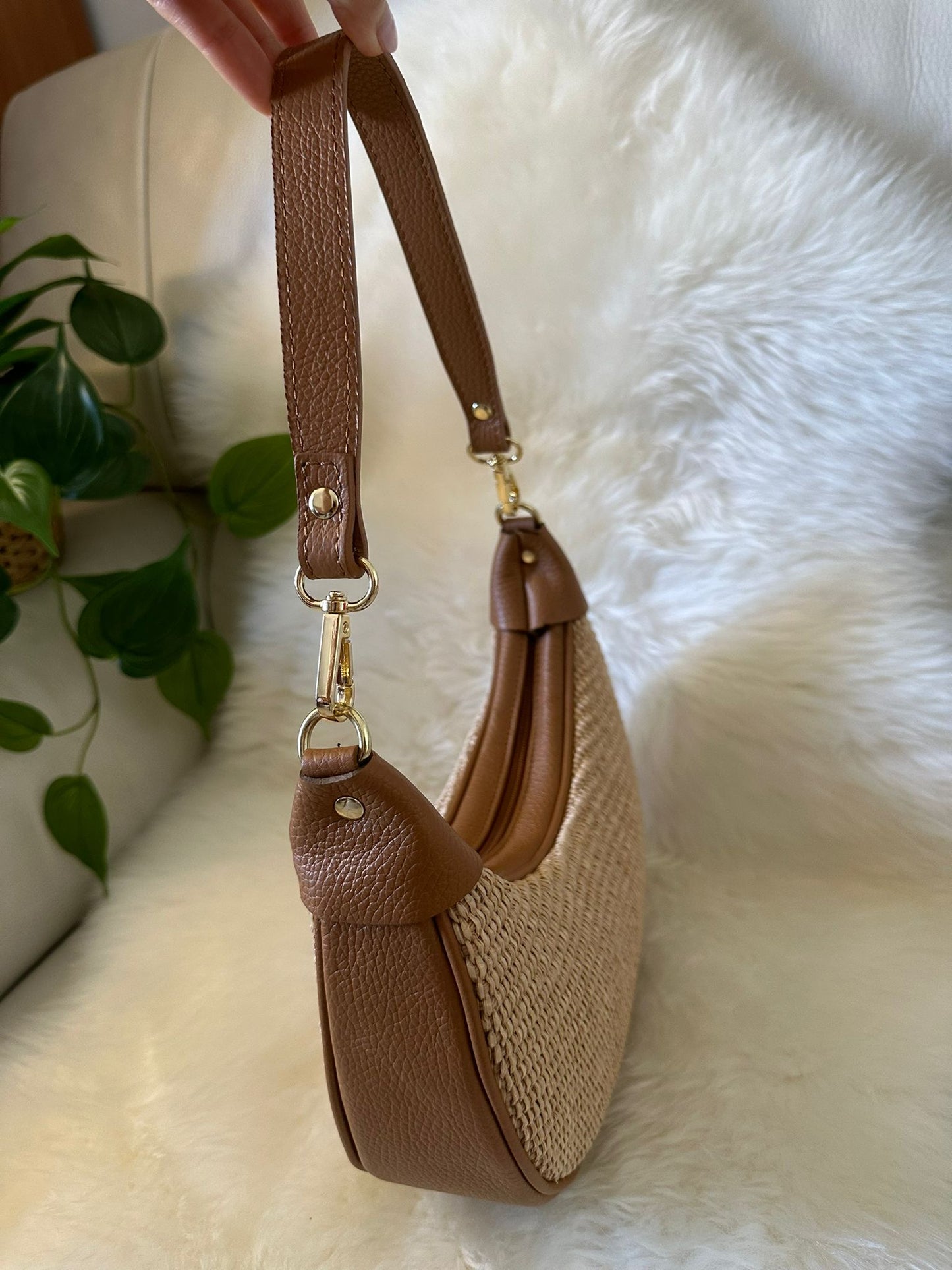 MOON- raffia