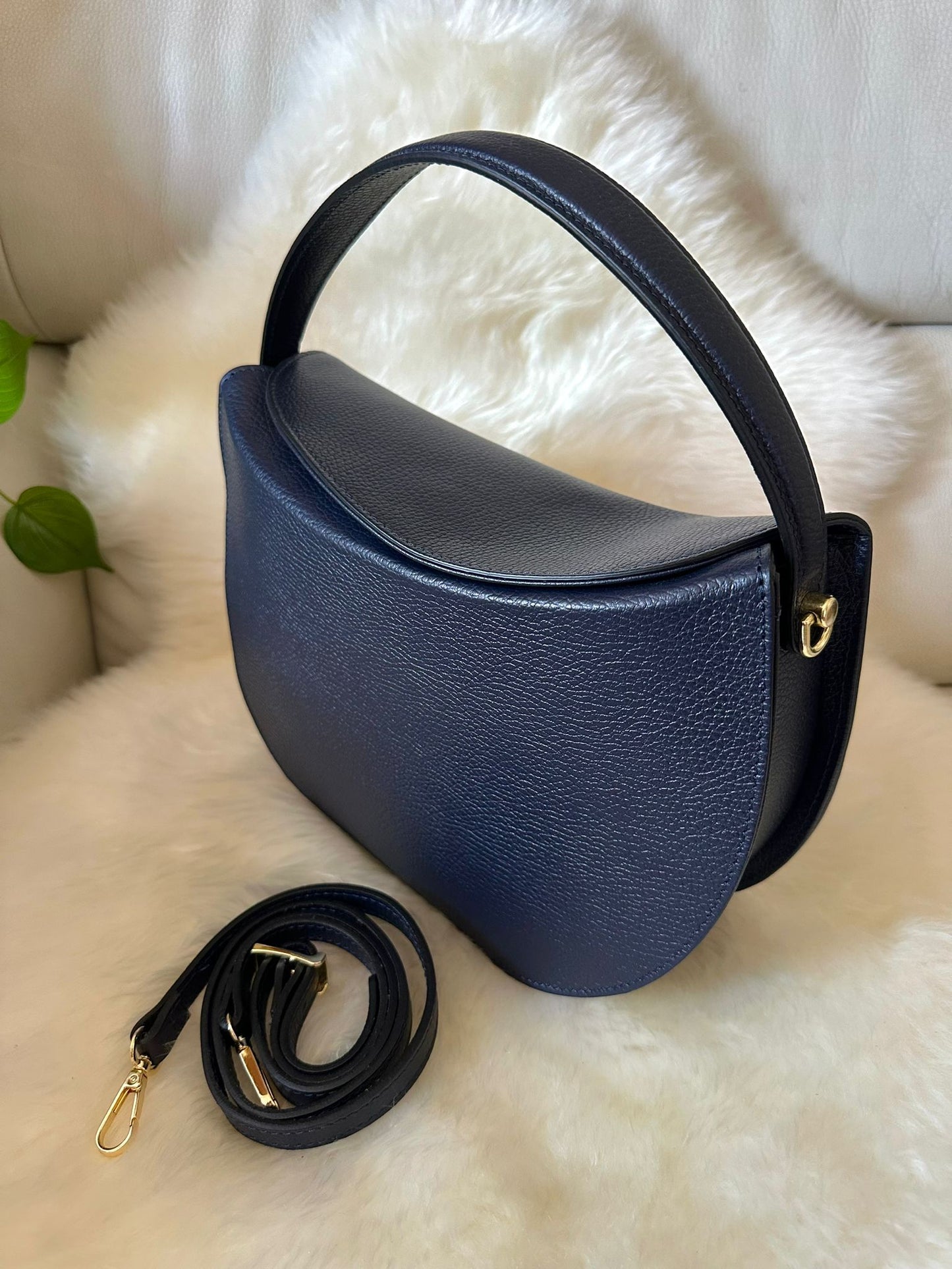 OLIVIA - genuine leather handbag and shoulder bag