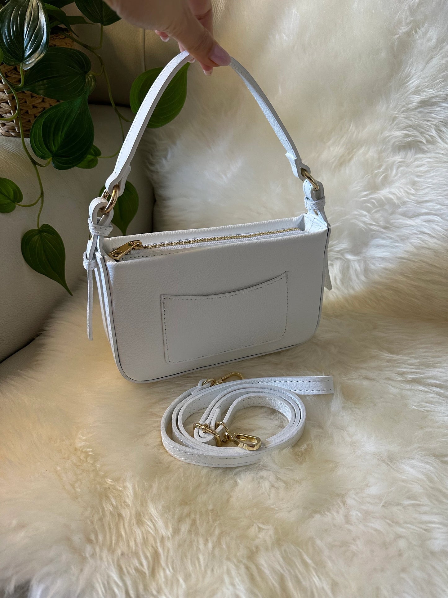 NINA - Handbag with shoulder strap in real leather