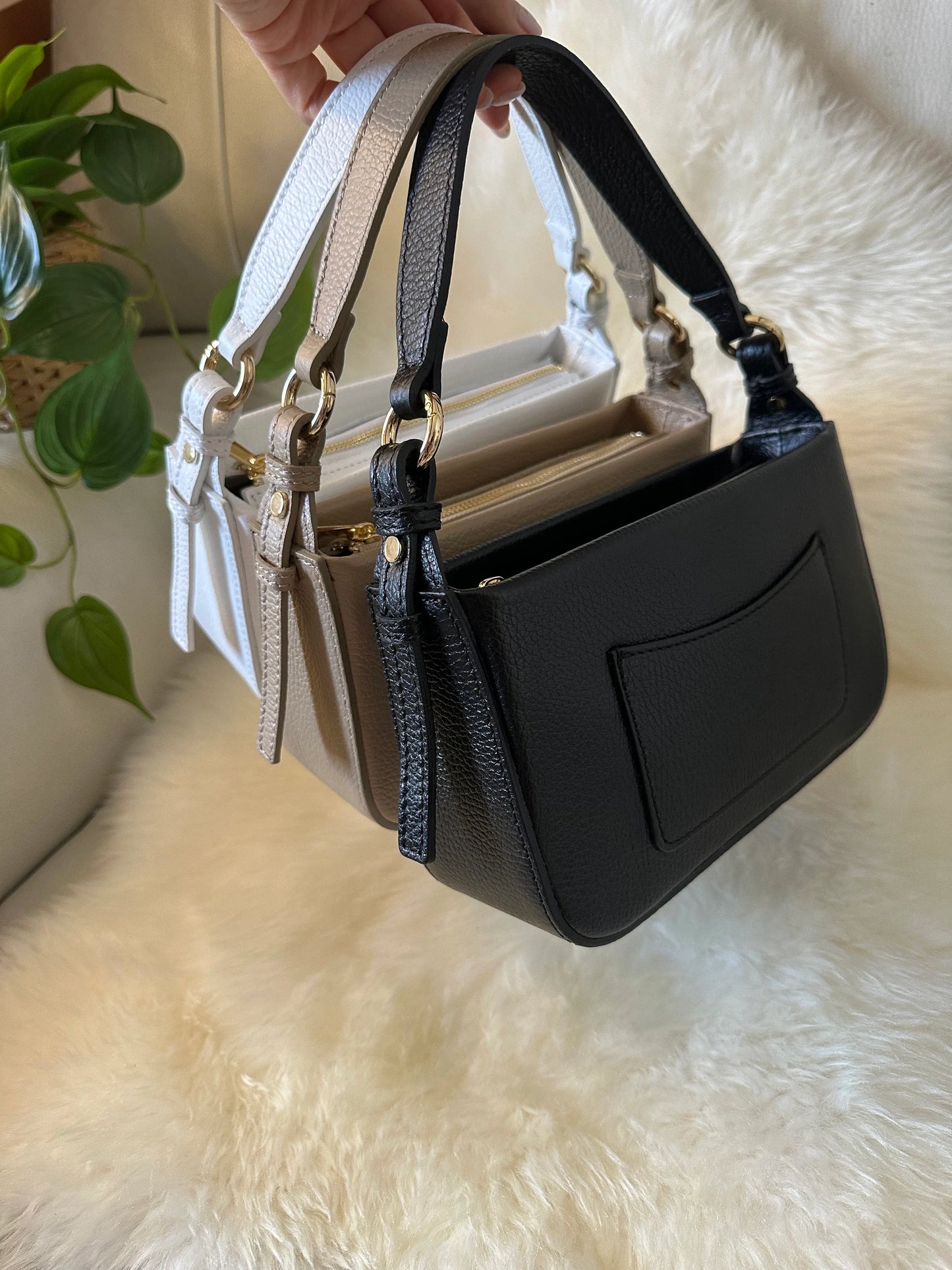 NINA - Handbag with shoulder strap in real leather