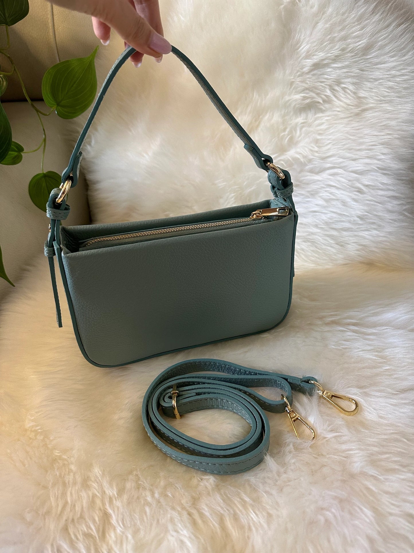 NINA - Handbag with shoulder strap in real leather