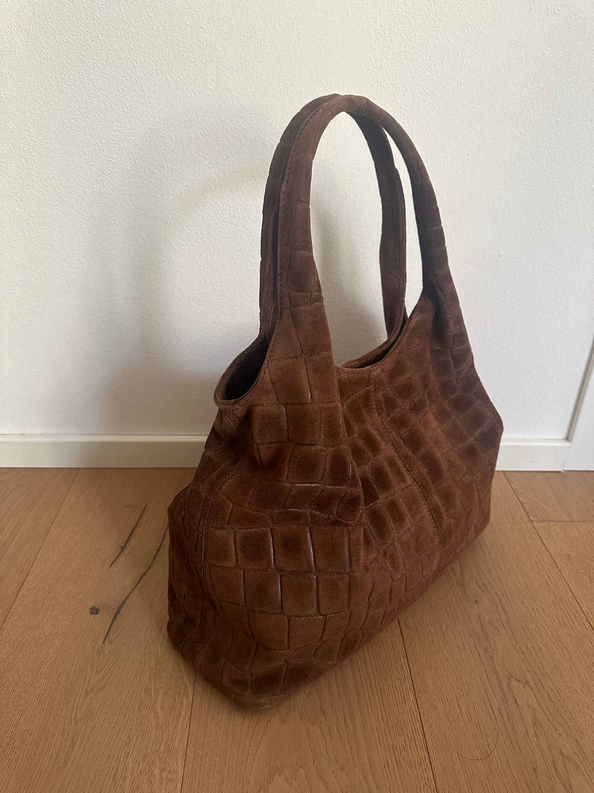 THEA - suede stampa coccodrillo