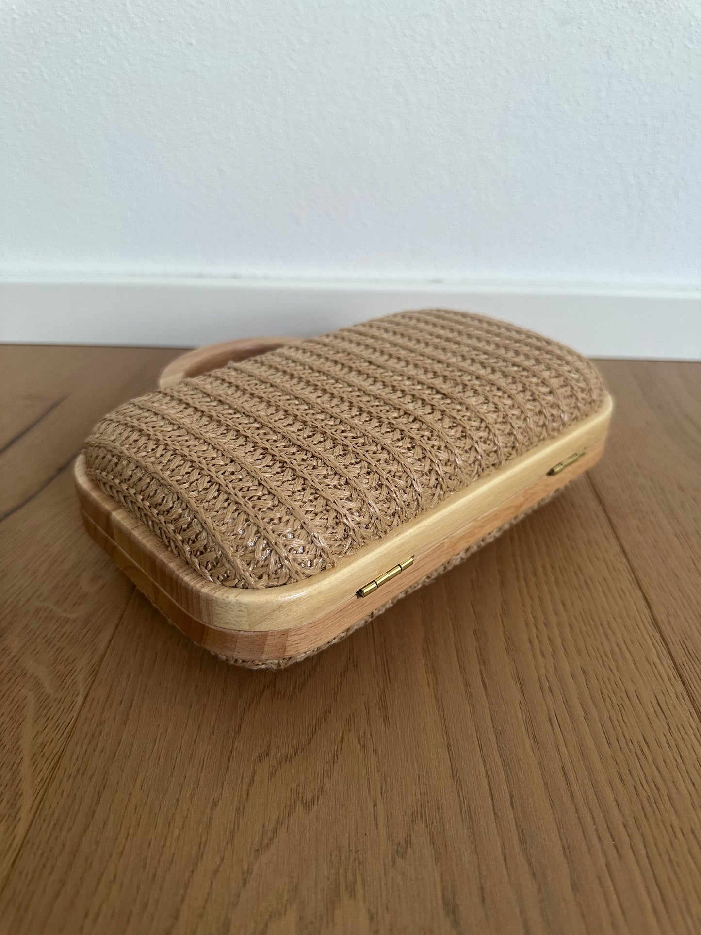 ANNA clutch - rafia e legno