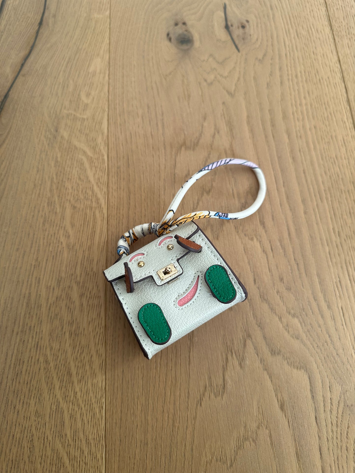 BAG CHARMS- Kelly