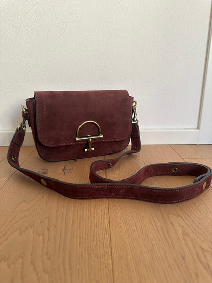 COWY suede- crossbody