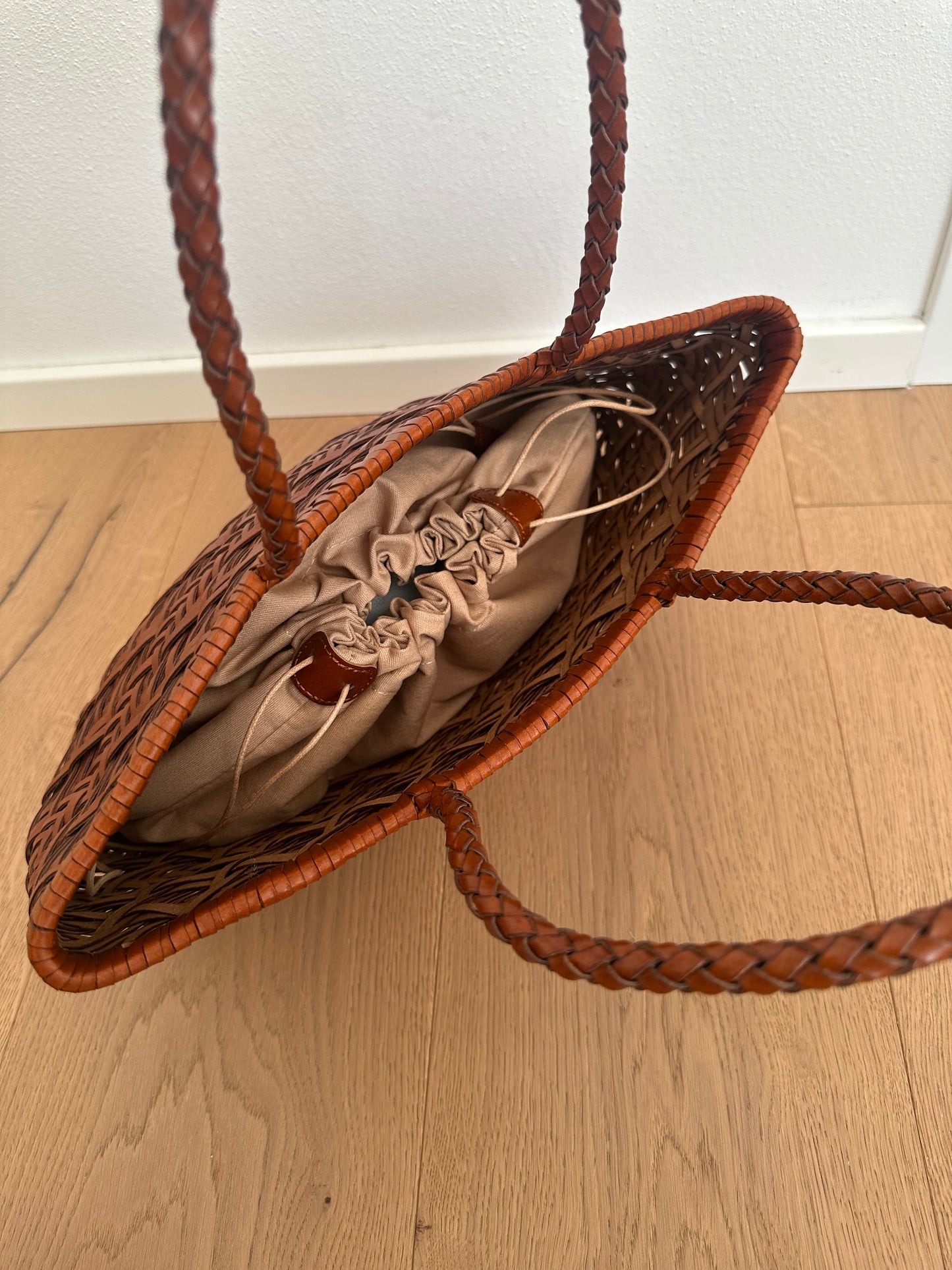 LEYA MEDIUM - tote bag intrecciata