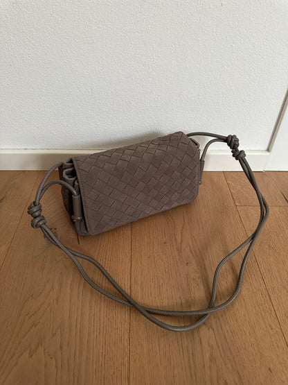 NORA camoscio- pelle intrecciata