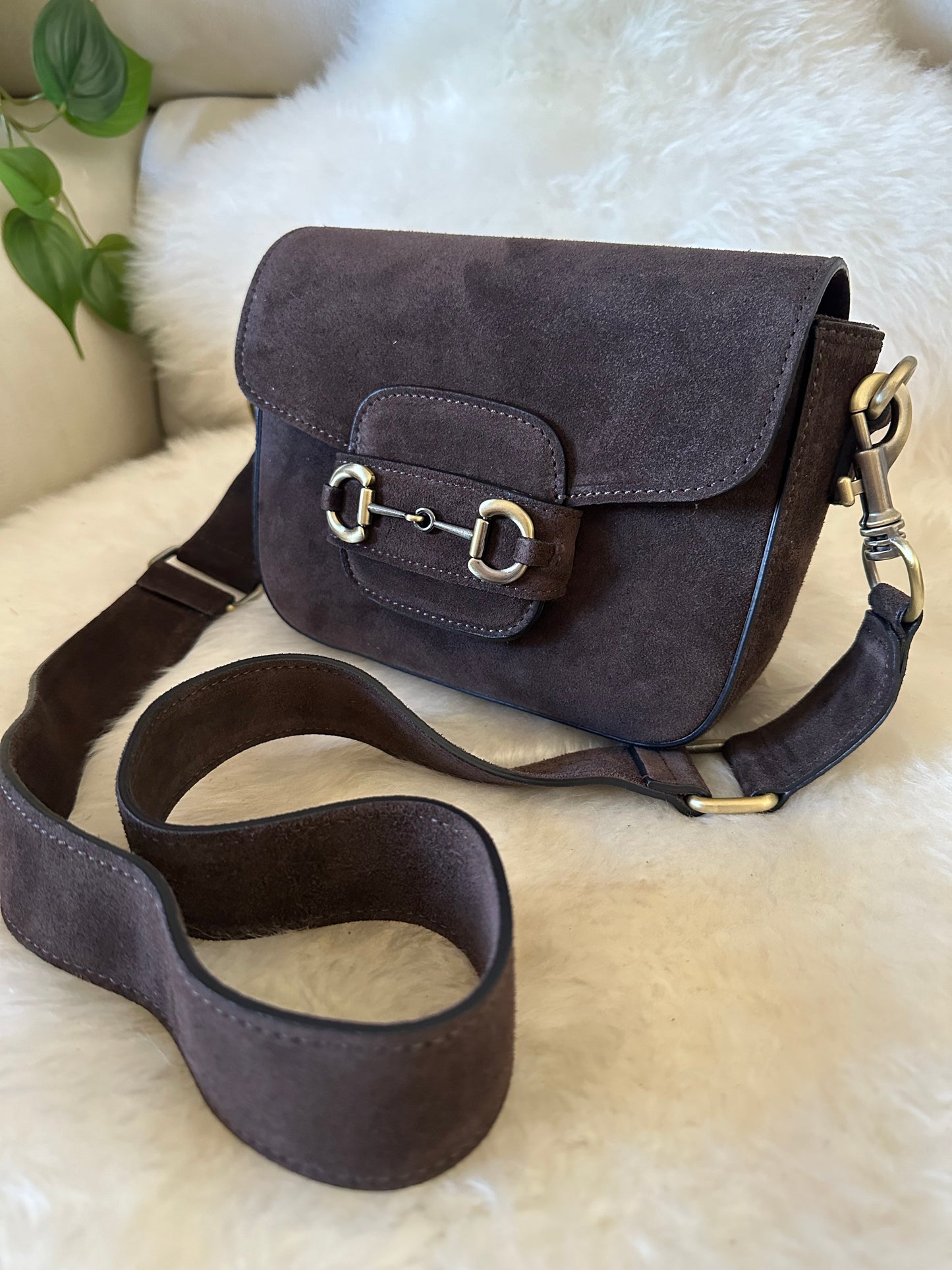 EMILY suede- crossbody