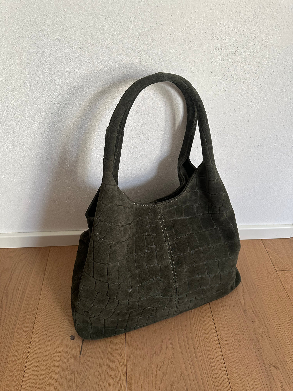 THEA - suede stampa coccodrillo