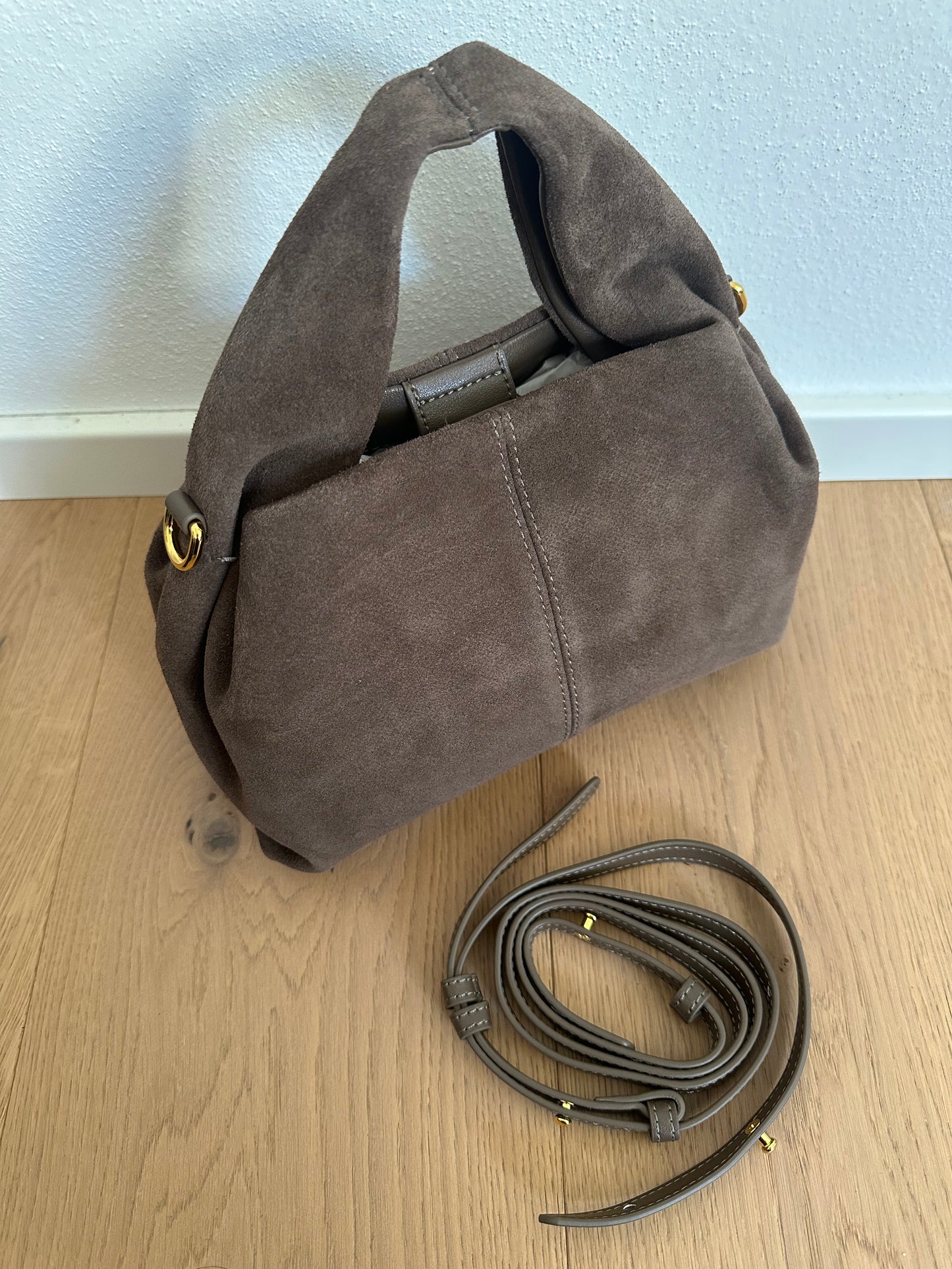 ZOE PREMIUM- suede