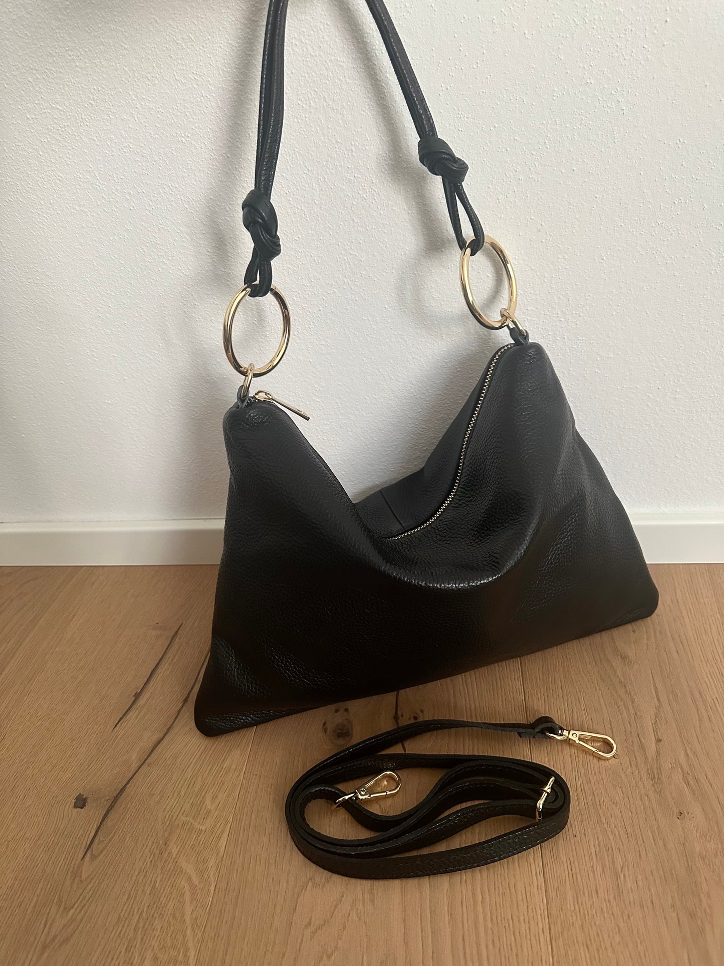 SAM - Real leather