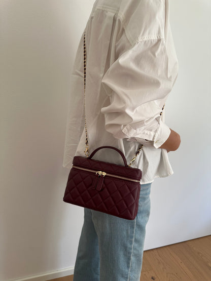 LUSY- vanity case con catena