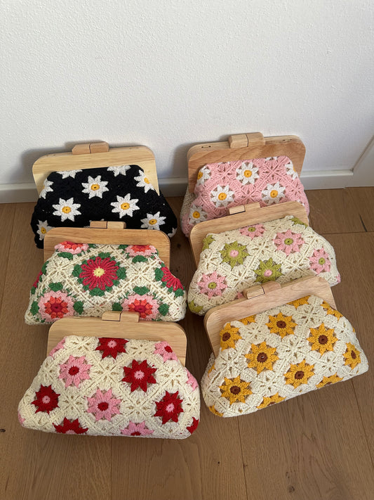 HANA clutch - rafia e ricamo