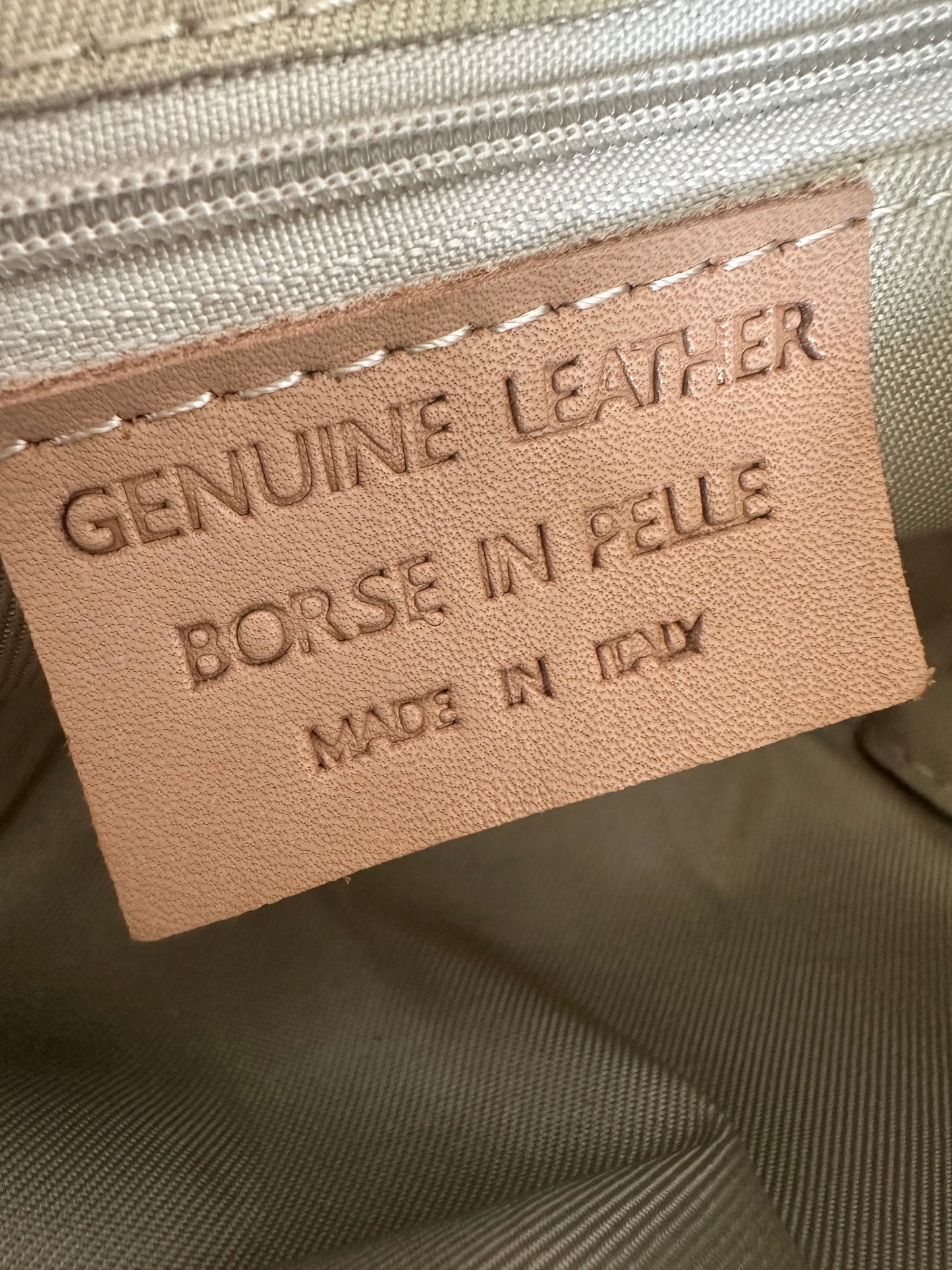 MUSA- suede e frange