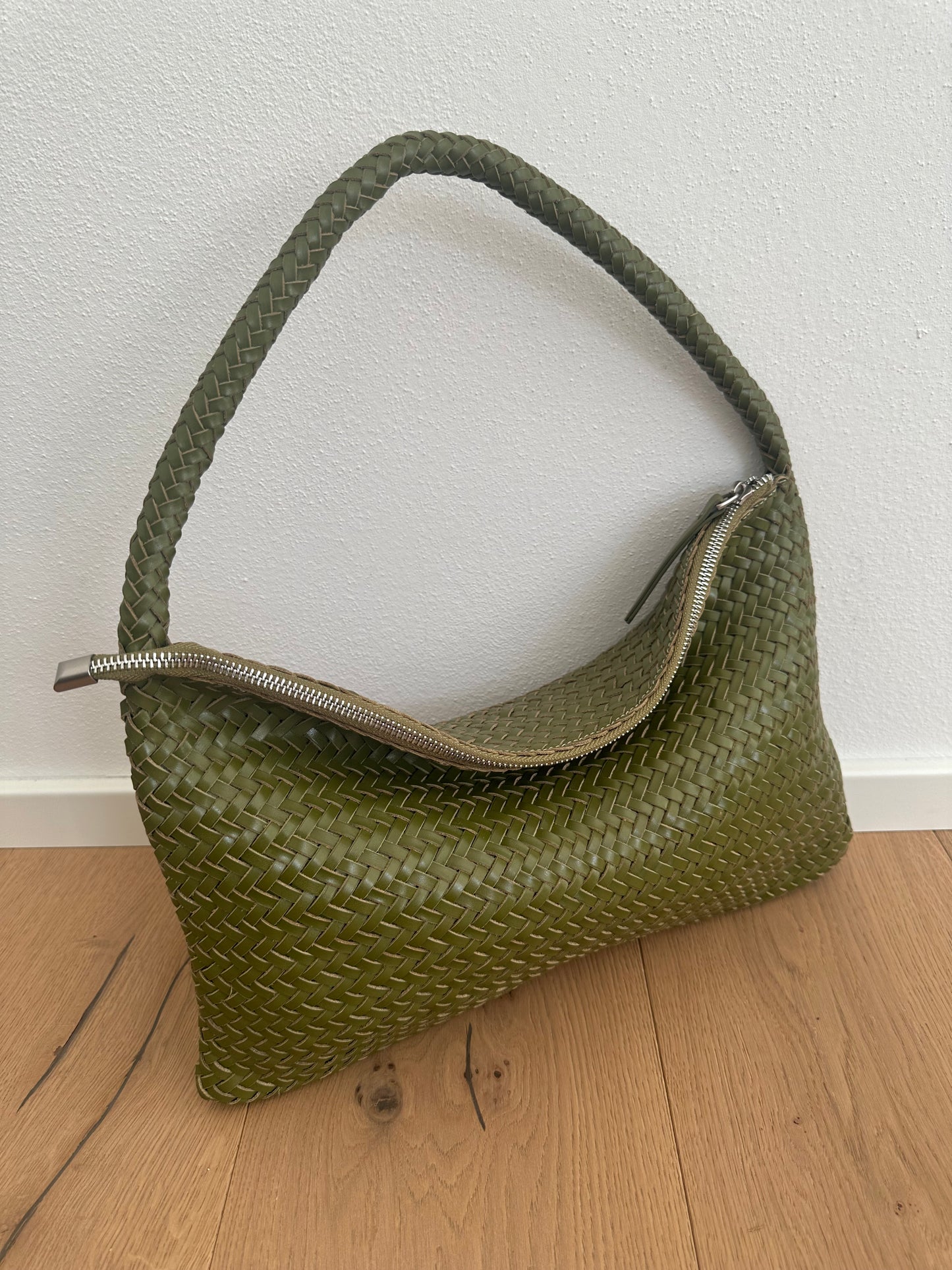 KAISA premium- woven hobo