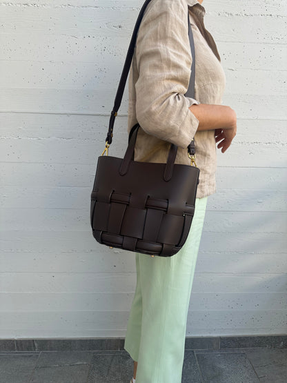 EVELINA- woven bucket