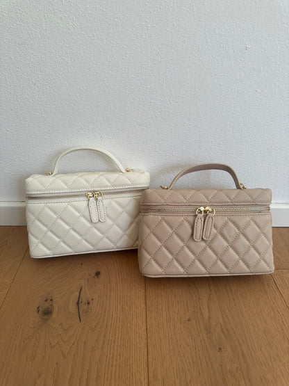 LUSY- vanity case con catena