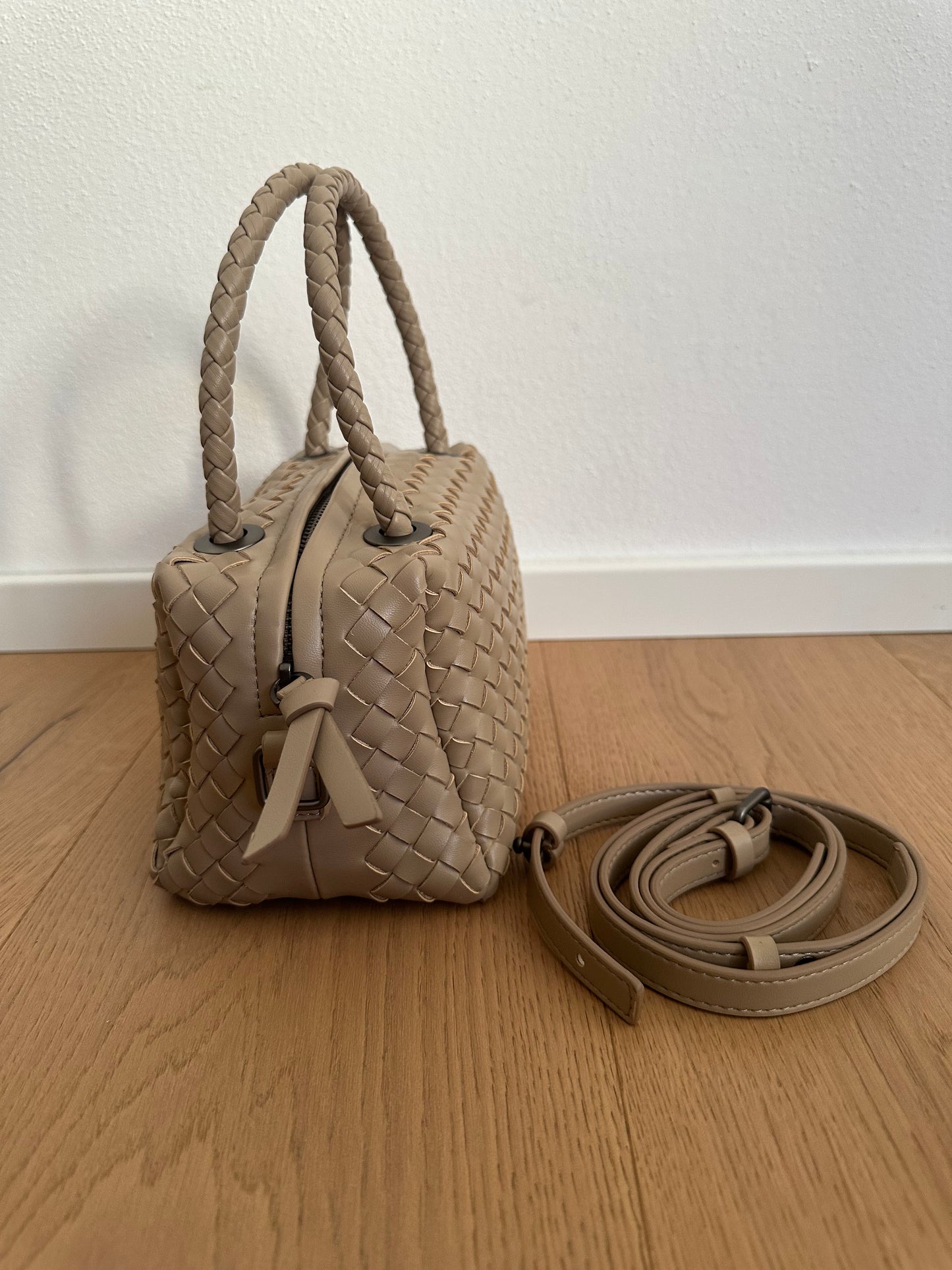 LUDMILLA- bauletto intrecciato