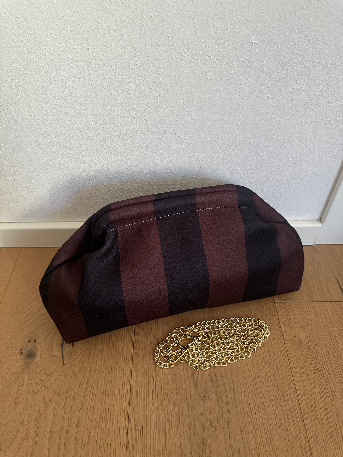 POCHETTE a righe- tracolla a catena