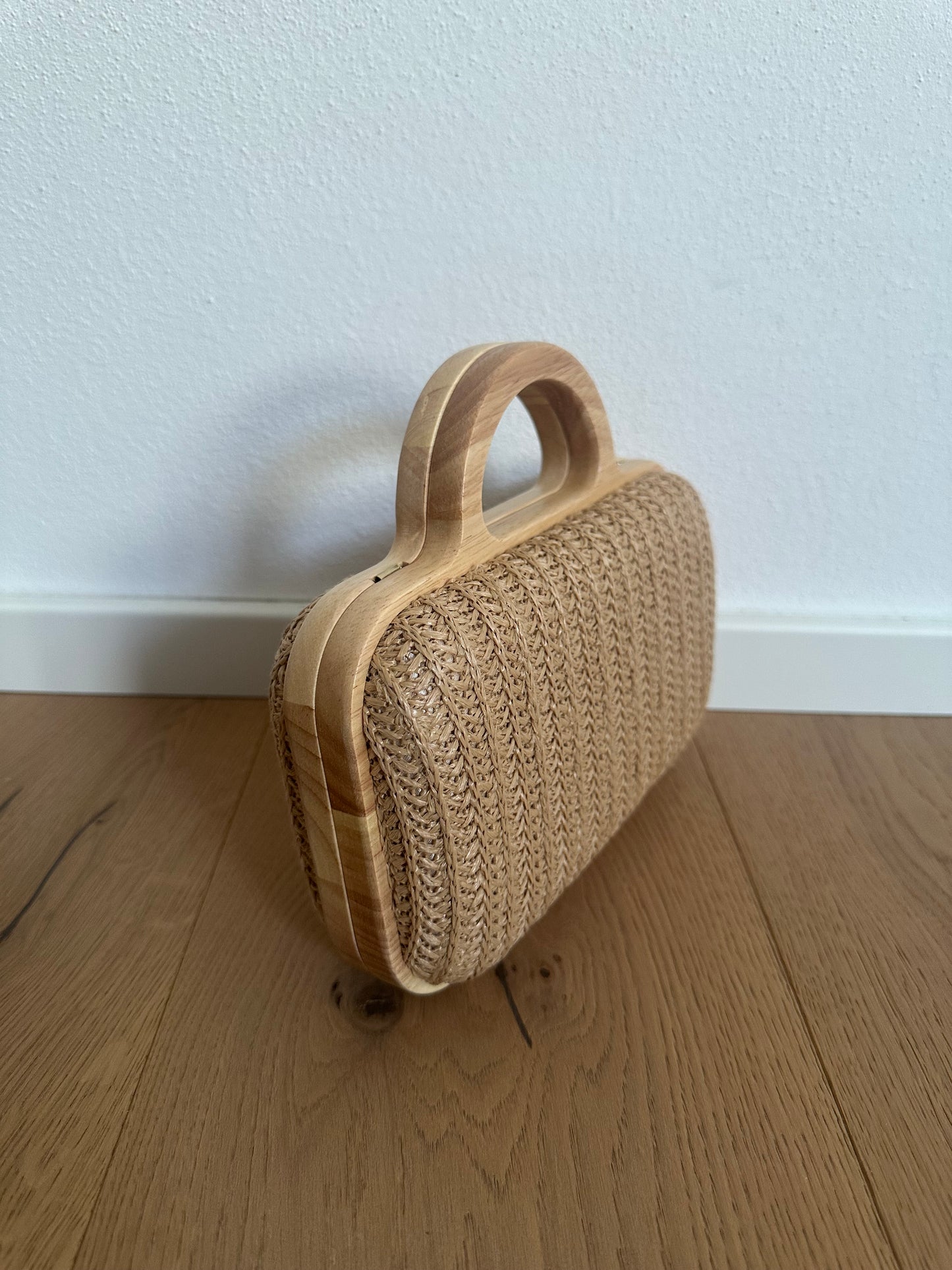 ANNA clutch - rafia e legno