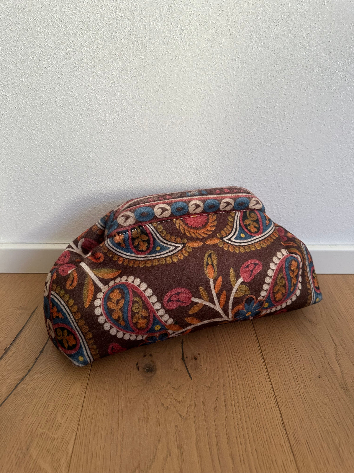 POCHETTE ETRA- tracolla a catena