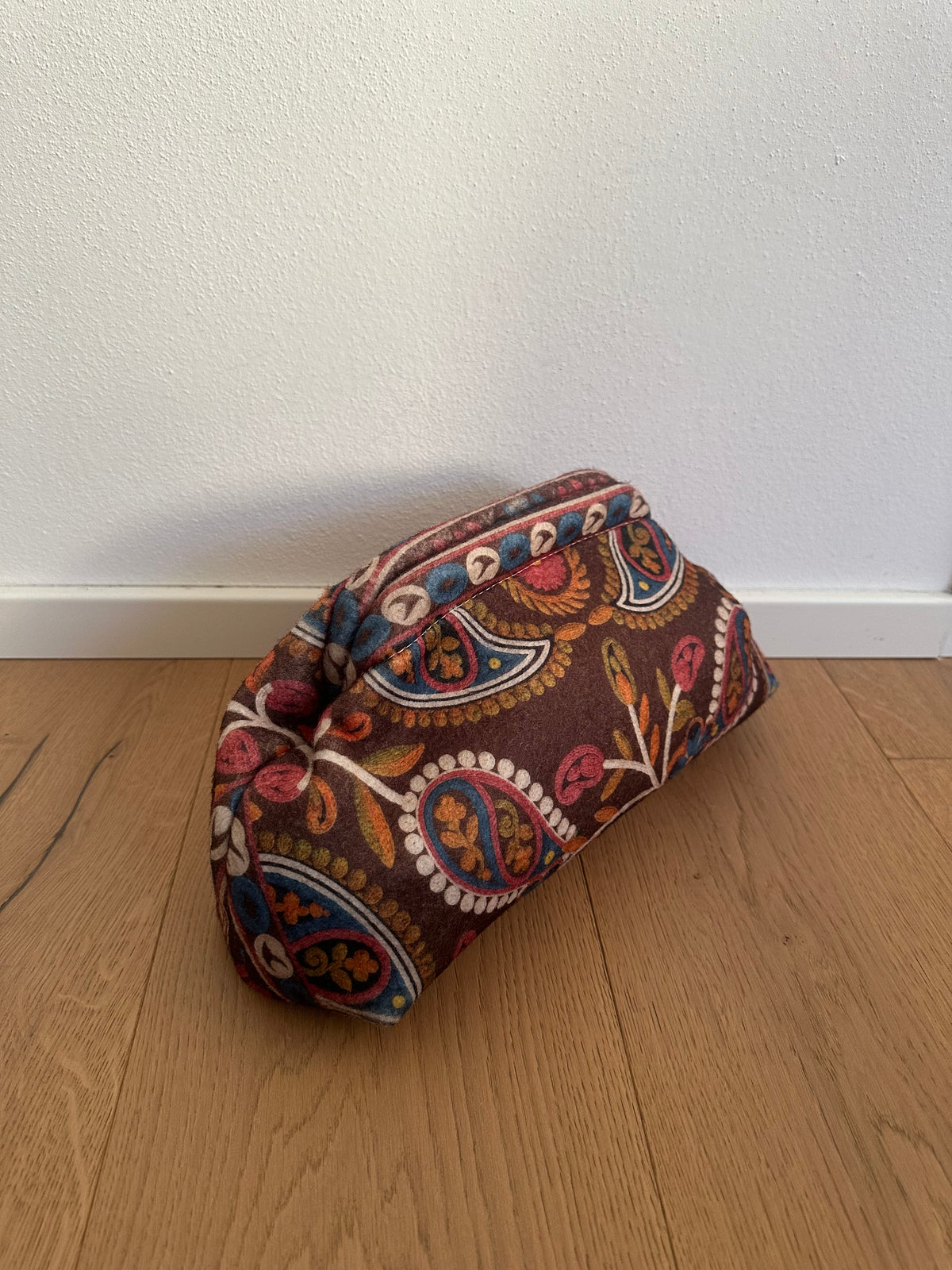 POCHETTE ETRA- tracolla a catena