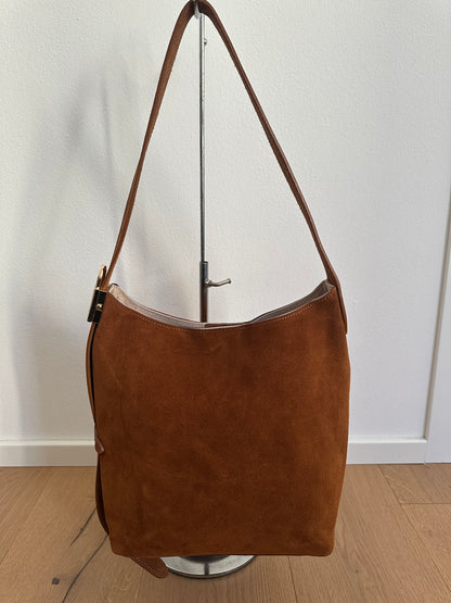 CAMILLA- suede bucket