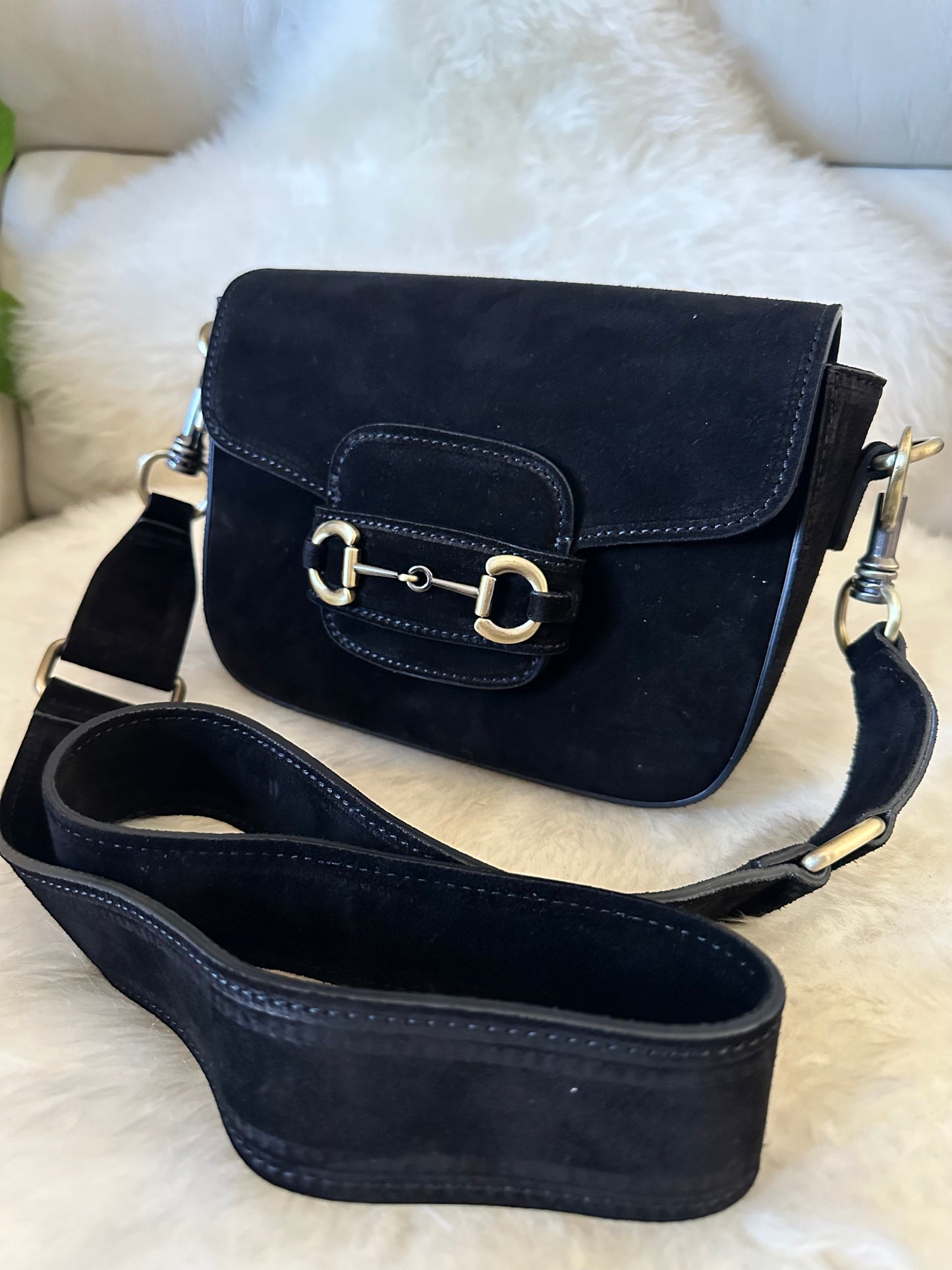 EMILY suede- crossbody