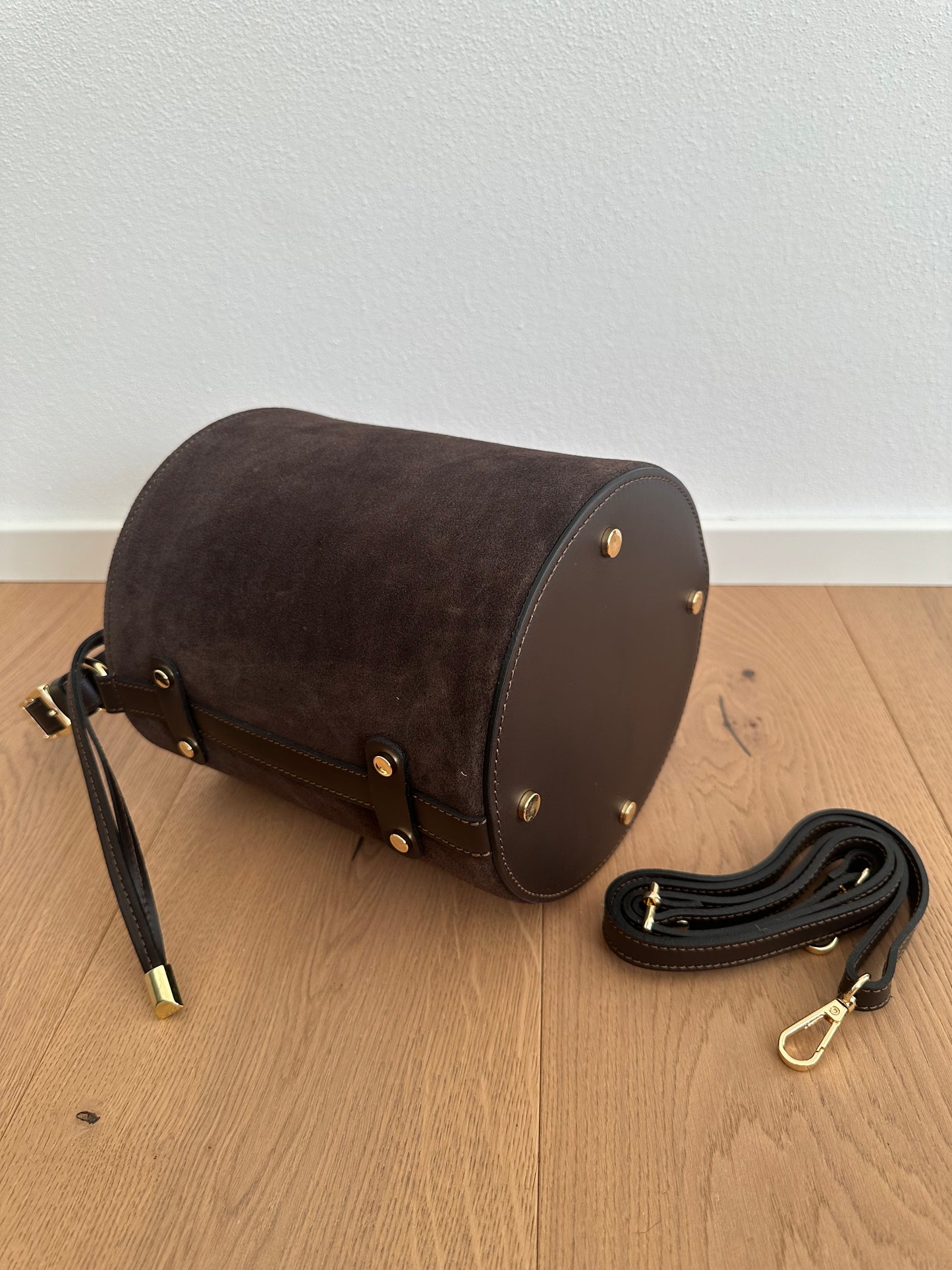 YARA - suede bucket