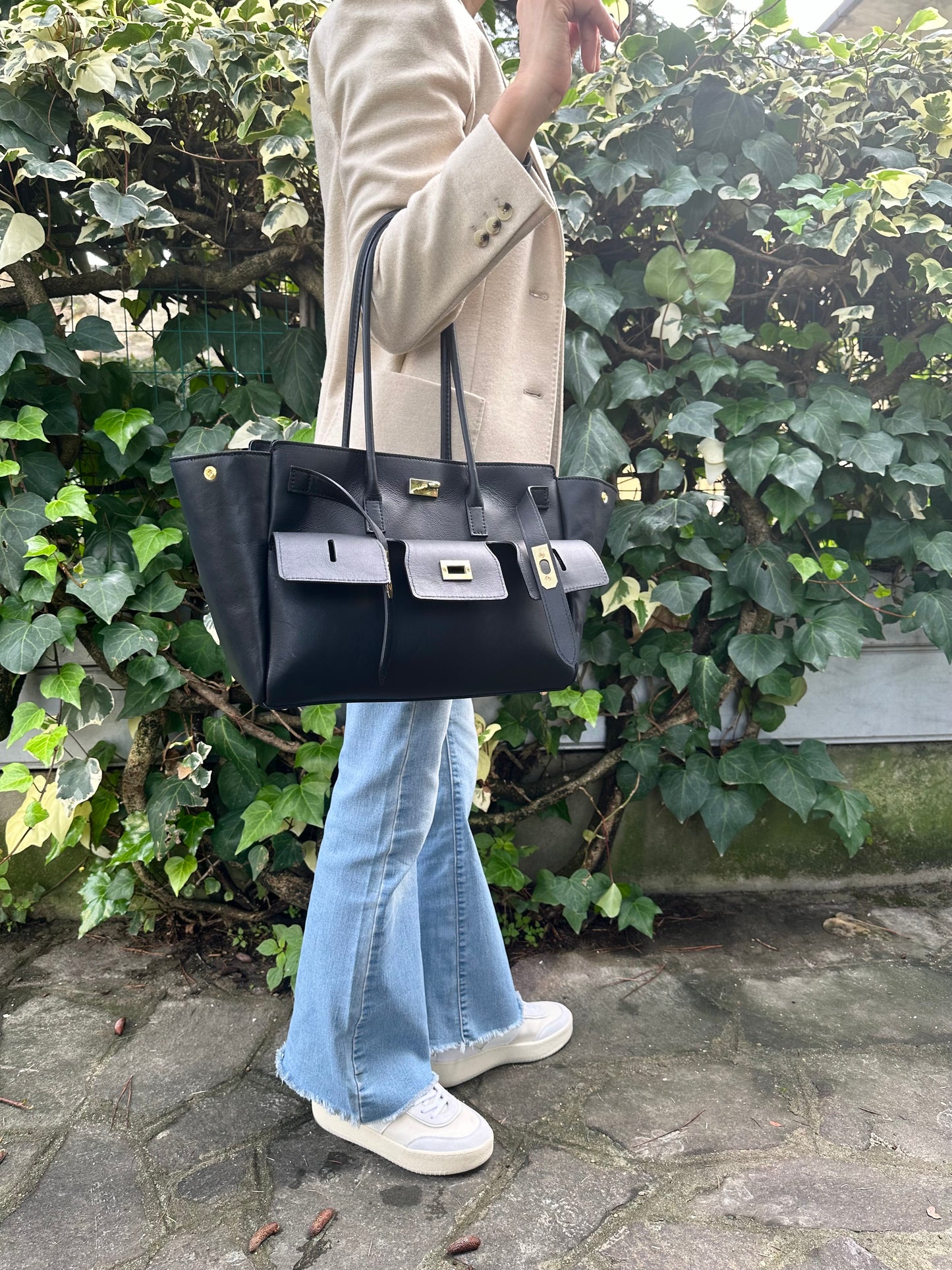 MARA- shoulder bag