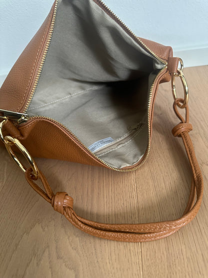 SAM - Real leather