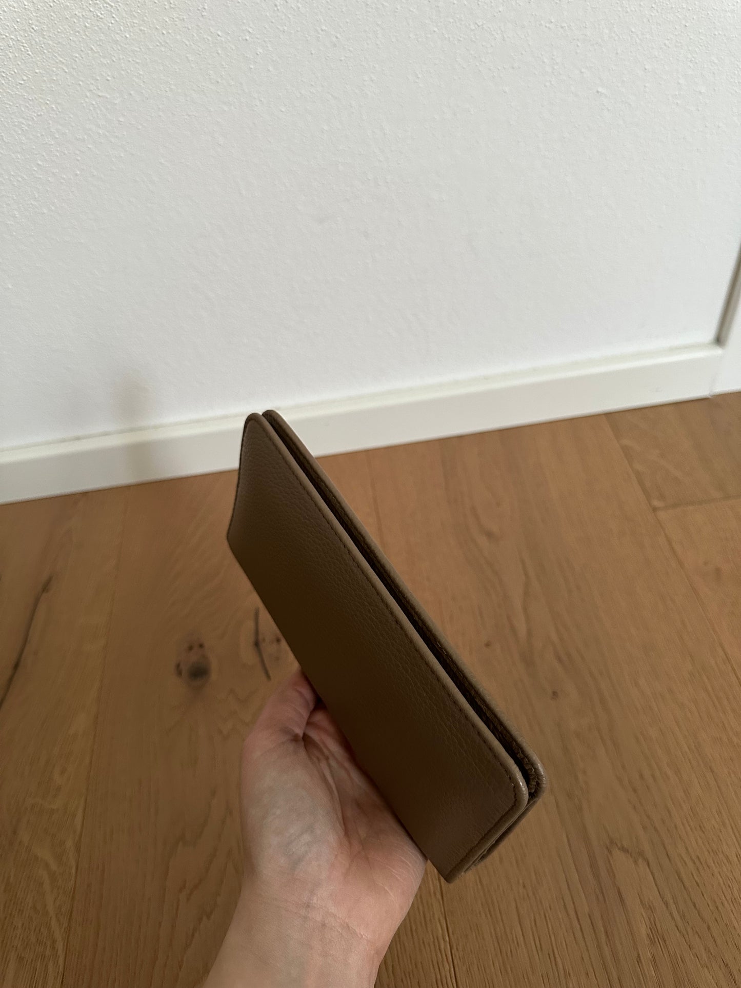 RUBY WALLET- medium