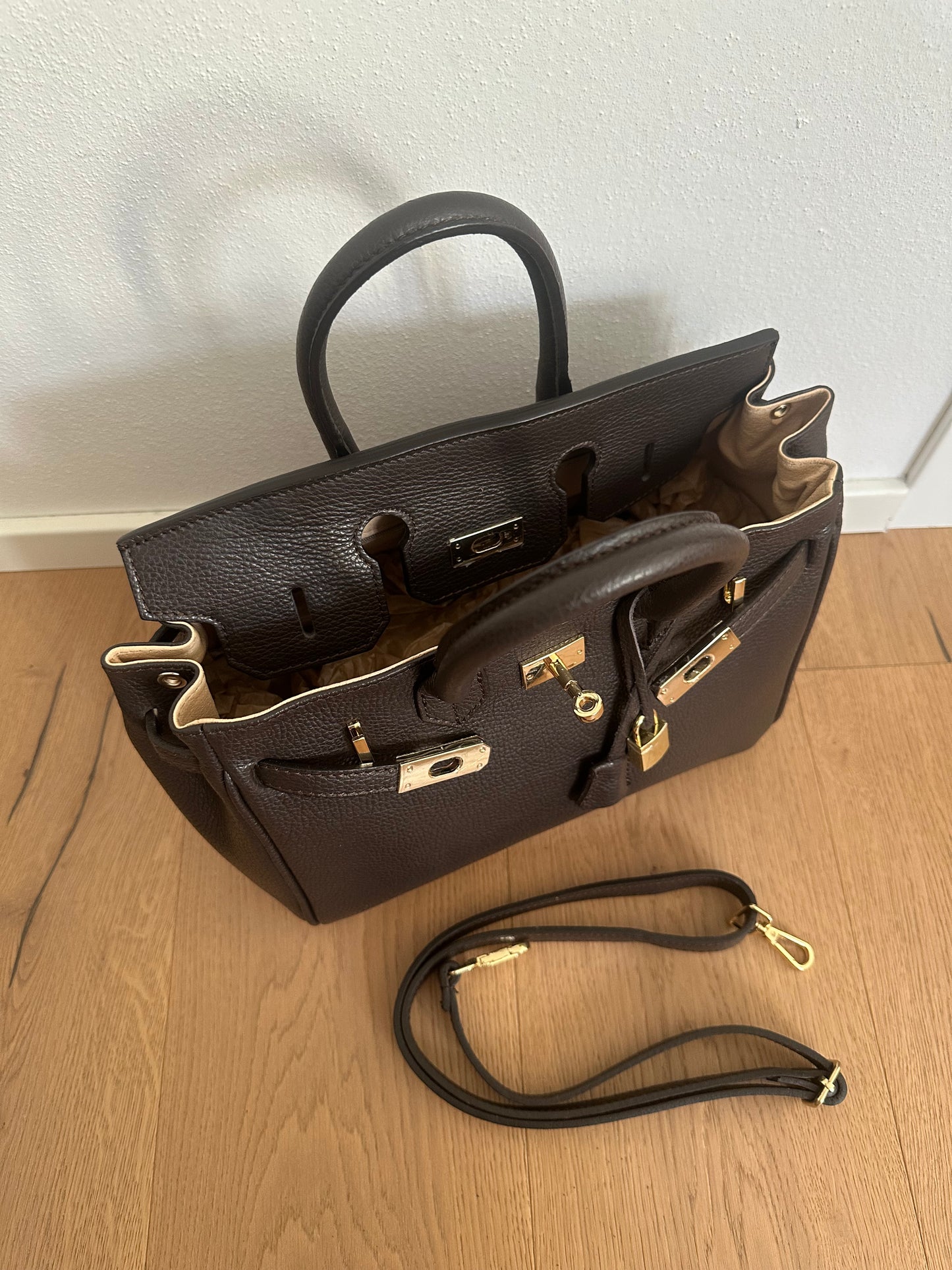 VIVIANNE MEDIUM- handbag