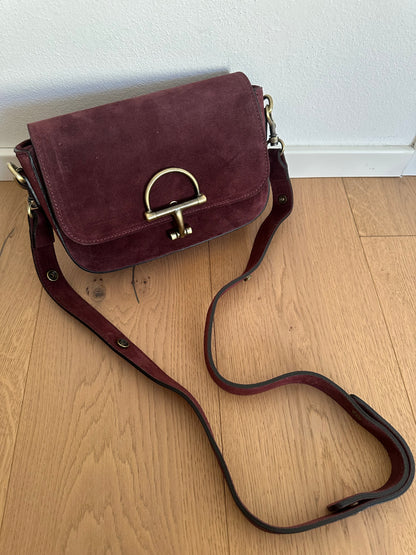 COWY suede- crossbody