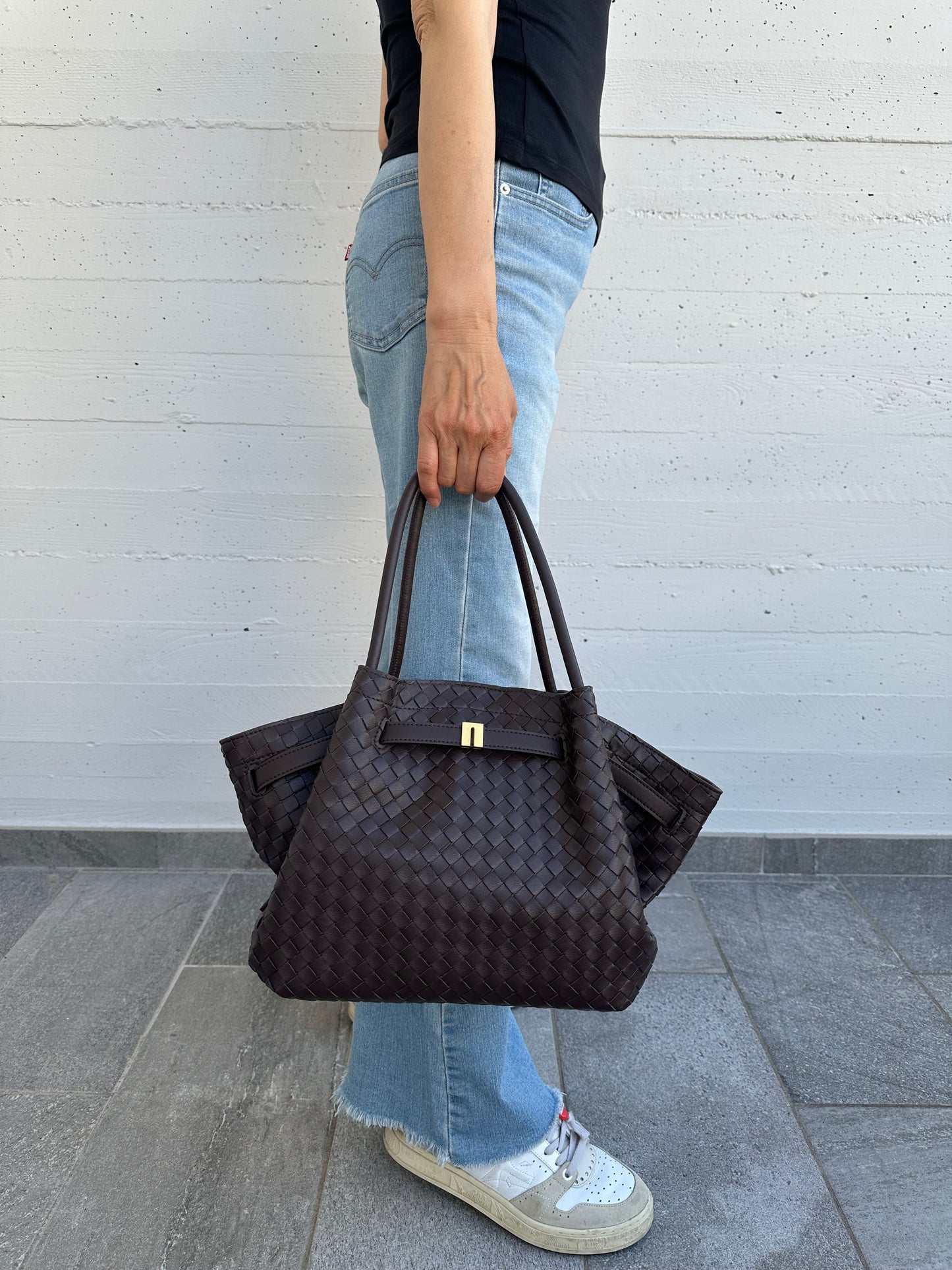 CAROL- woven shoulder bag