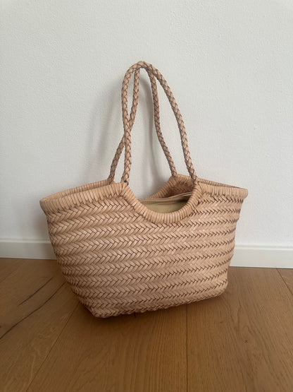 DORA PREMIUM  - medium